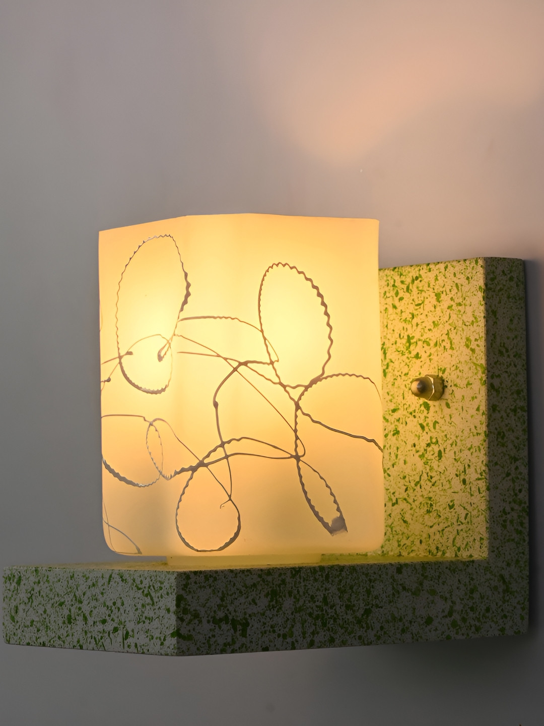 1ST TIME White & Green Printed Glass Contemporary Rectangle Shaped Wall Lamp
1ST TIME White & Green Printed Glass Contemporary Rectangle Shaped Wall Lamp