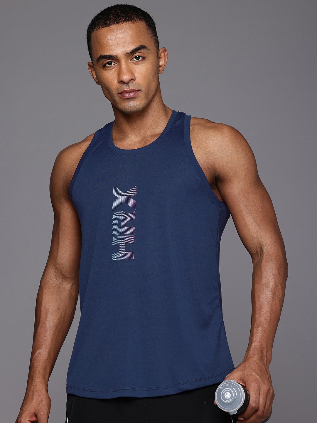 HRX by Hrithik Roshan Brand Logo Printed Rapid-Dry Antimicrobial Finish Training T-shirt, Navy blue
HRX by Hrithik Roshan Brand Logo Printed Rapid-Dry Antimicrobial Finish Training T-shirt, Navy blue