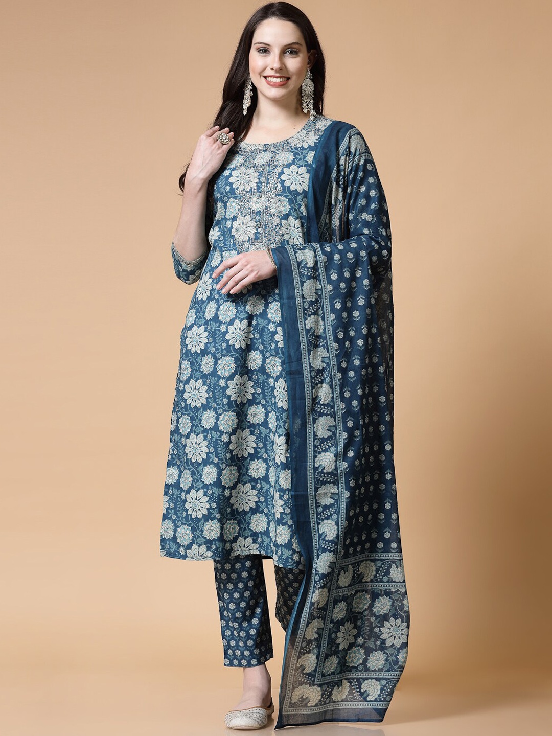 KALINI Floral Printed Thread Work Straight Pure Cotton Kurta with Trousers & Dupatta, Blue
KALINI Floral Printed Thread Work Straight Pure Cotton Kurta with Trousers & Dupatta, Blue