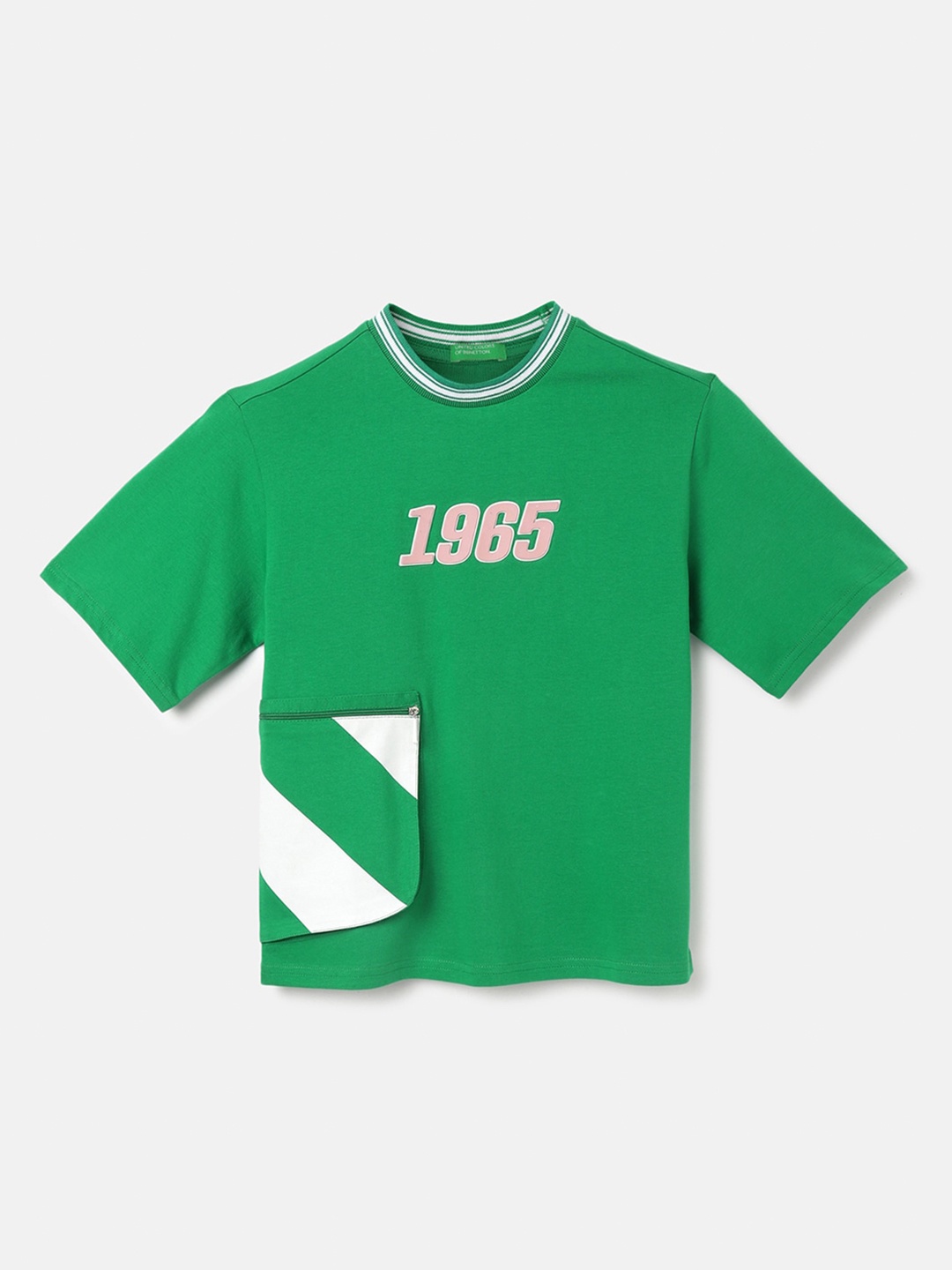 United Colors of Benetton Boys Round Neck Short Sleeves Typography Cotton Boxy T-shirt, Green
United Colors of Benetton Boys Round Neck Short Sleeves Typography Cotton Boxy T-shirt, Green