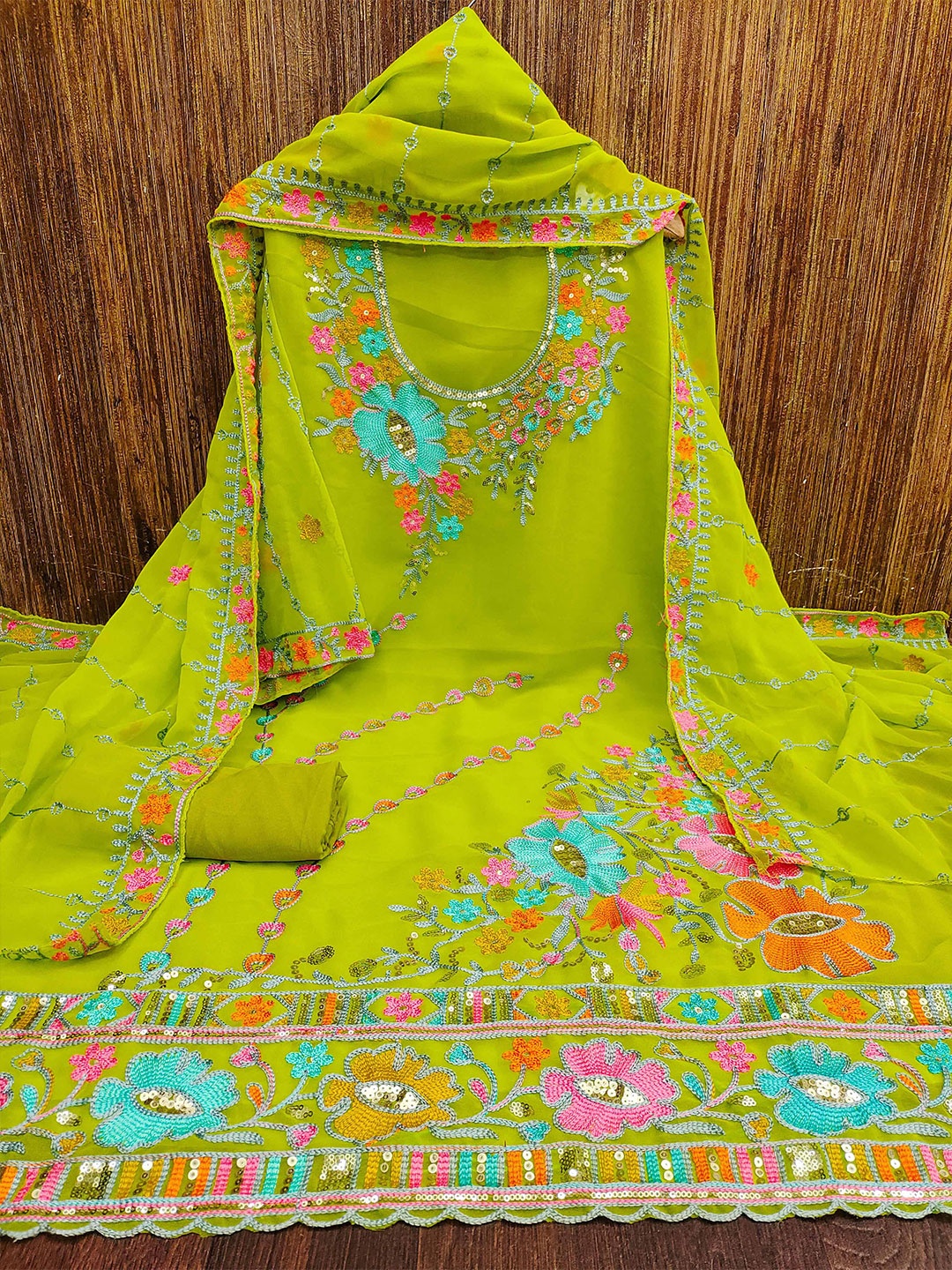 KALINI Ethnic Motifs Embroidered Silk Georgette Sequinned Unstitched Dress Material, Green
KALINI Ethnic Motifs Embroidered Silk Georgette Sequinned Unstitched Dress Material, Green