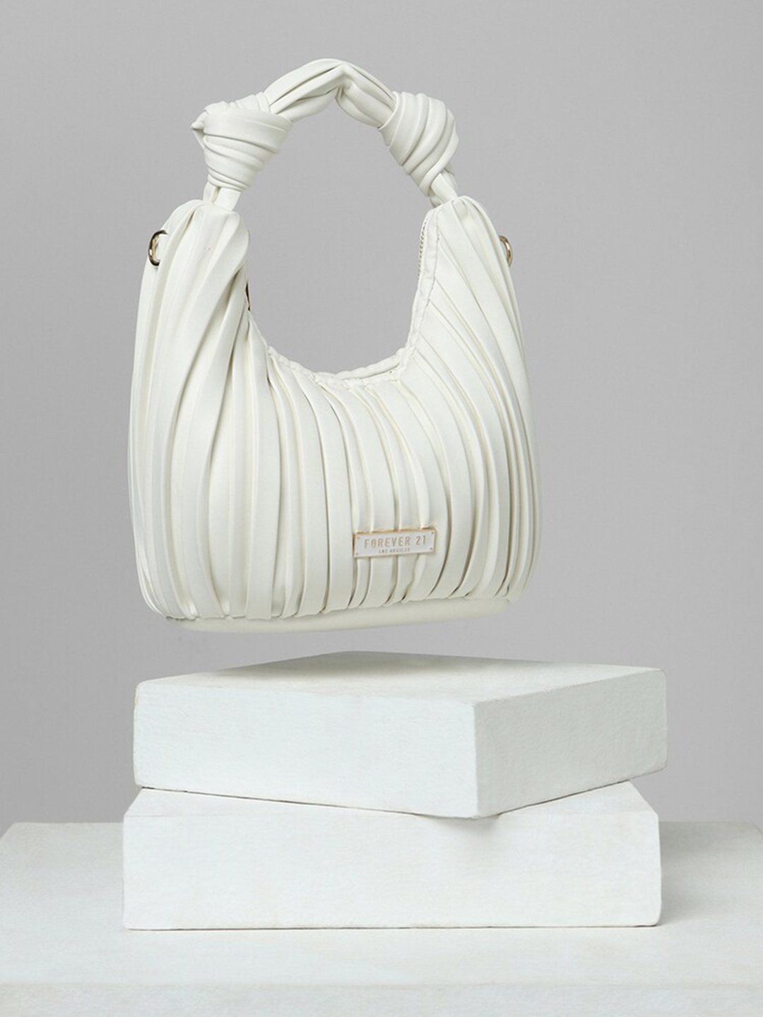 FOREVER 21Textured Handheld Bag, White