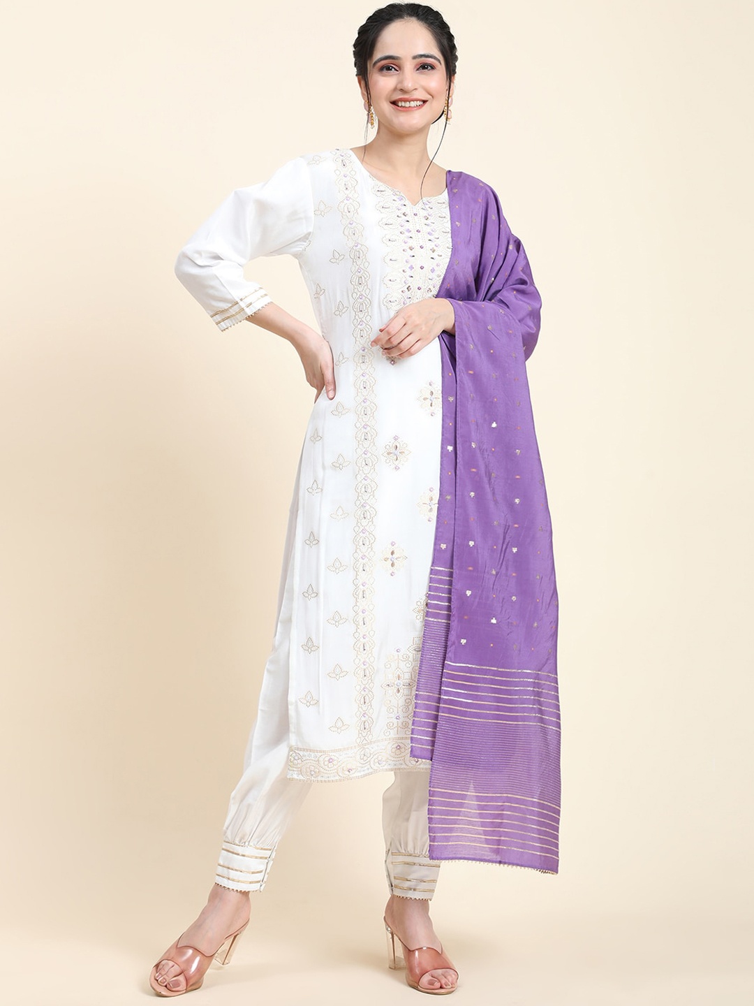 Aanys Culture Floral Embroidered Thread Work Straight Kurta with Patiala & Dupatta, Purple
Aanys Culture Floral Embroidered Thread Work Straight Kurta with Patiala & Dupatta, Purple