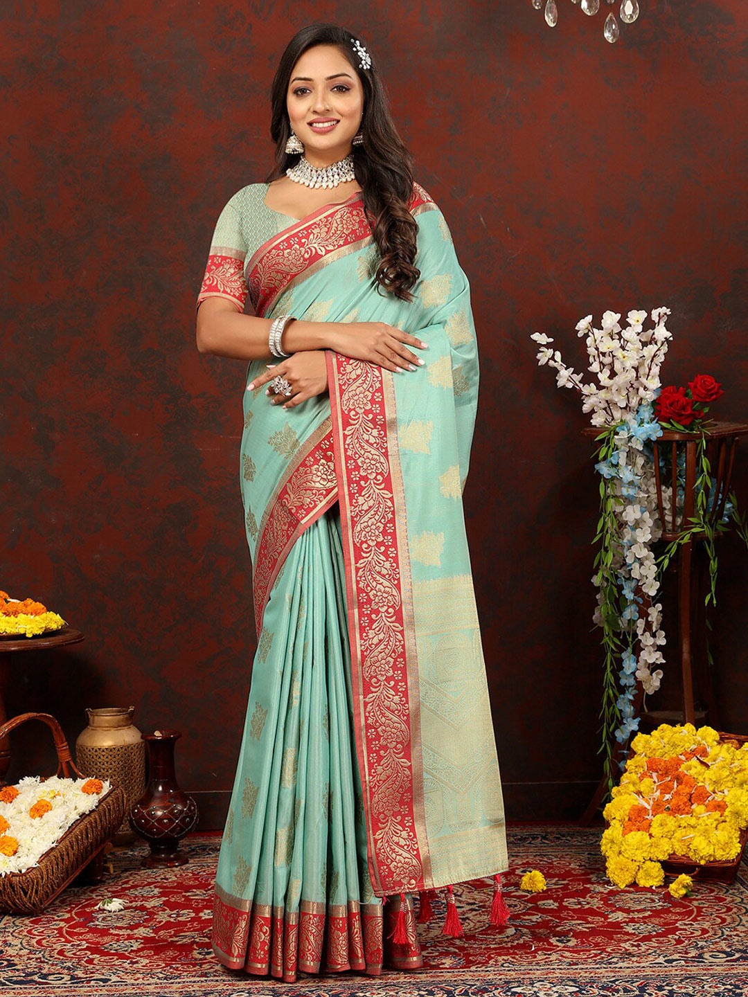 MARGI DESIGNERS Ethnic Motifs Woven Design Zari Silk Cotton Banarasi Saree, Turquoise blue
MARGI DESIGNERS Ethnic Motifs Woven Design Zari Silk Cotton Banarasi Saree, Turquoise blue