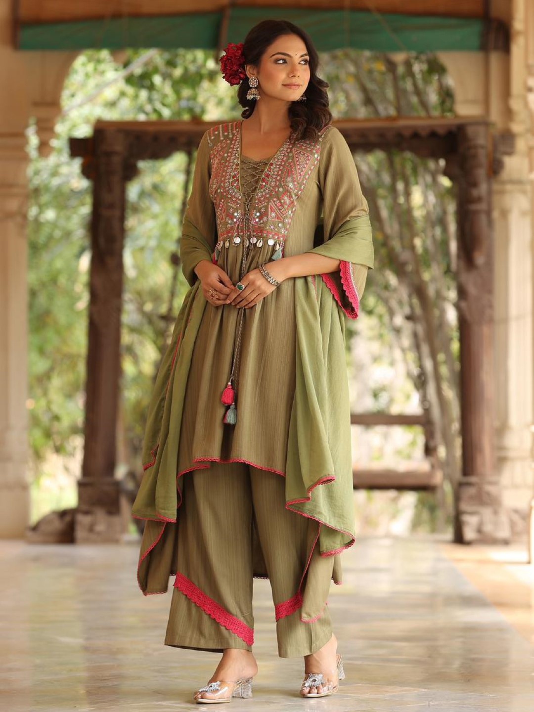 AUTUMN LANE Embroidered Regular Pure Cotton V-Neck A-Line Kurta with Trouser & Dupatta, Green
AUTUMN LANE Embroidered Regular Pure Cotton V-Neck A-Line Kurta with Trouser & Dupatta, Green