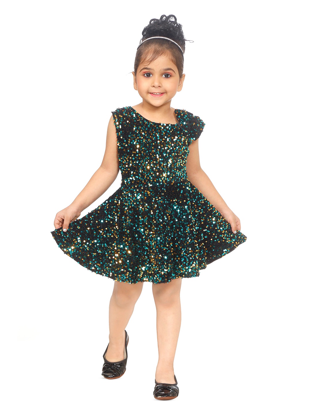 BAESD Girls Embellished Asymmetric Neck Sequinned Detailed Velvet Fit & Flare Dress, Black
BAESD Girls Embellished Asymmetric Neck Sequinned Detailed Velvet Fit & Flare Dress, Black