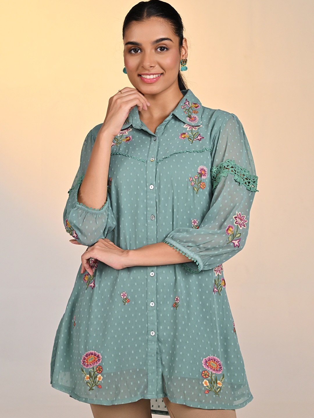 Lakshita Classic Tailored Fit Semi Sheer Geometric Printed Casual Shirt, Green
Lakshita Classic Tailored Fit Semi Sheer Geometric Printed Casual Shirt, Green
