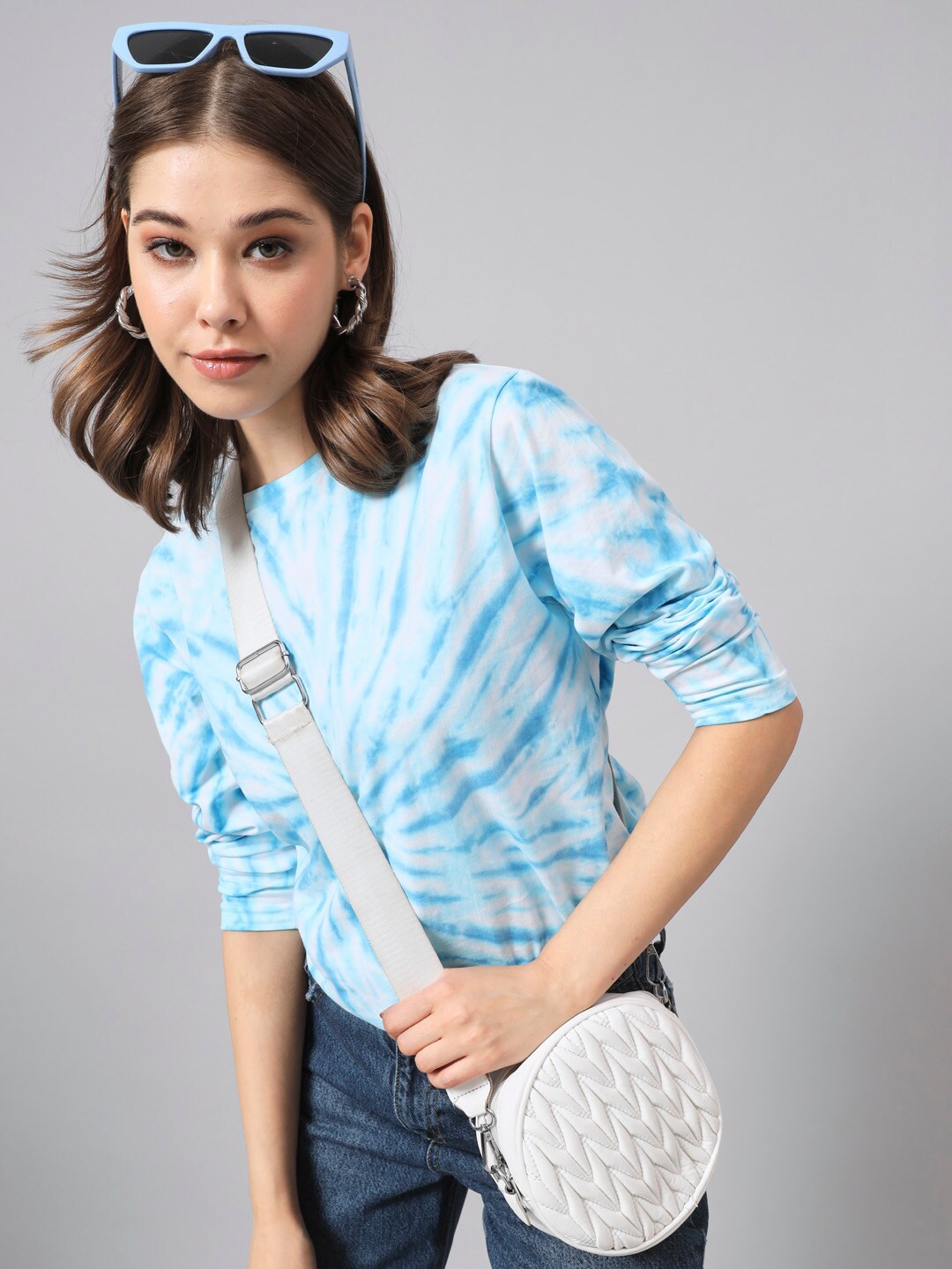 The Dry State Tie and Dye Dyed Round Neck Long Sleeves Oversized Cotton T-shirt, Blue
The Dry State Tie and Dye Dyed Round Neck Long Sleeves Oversized Cotton T-shirt, Blue