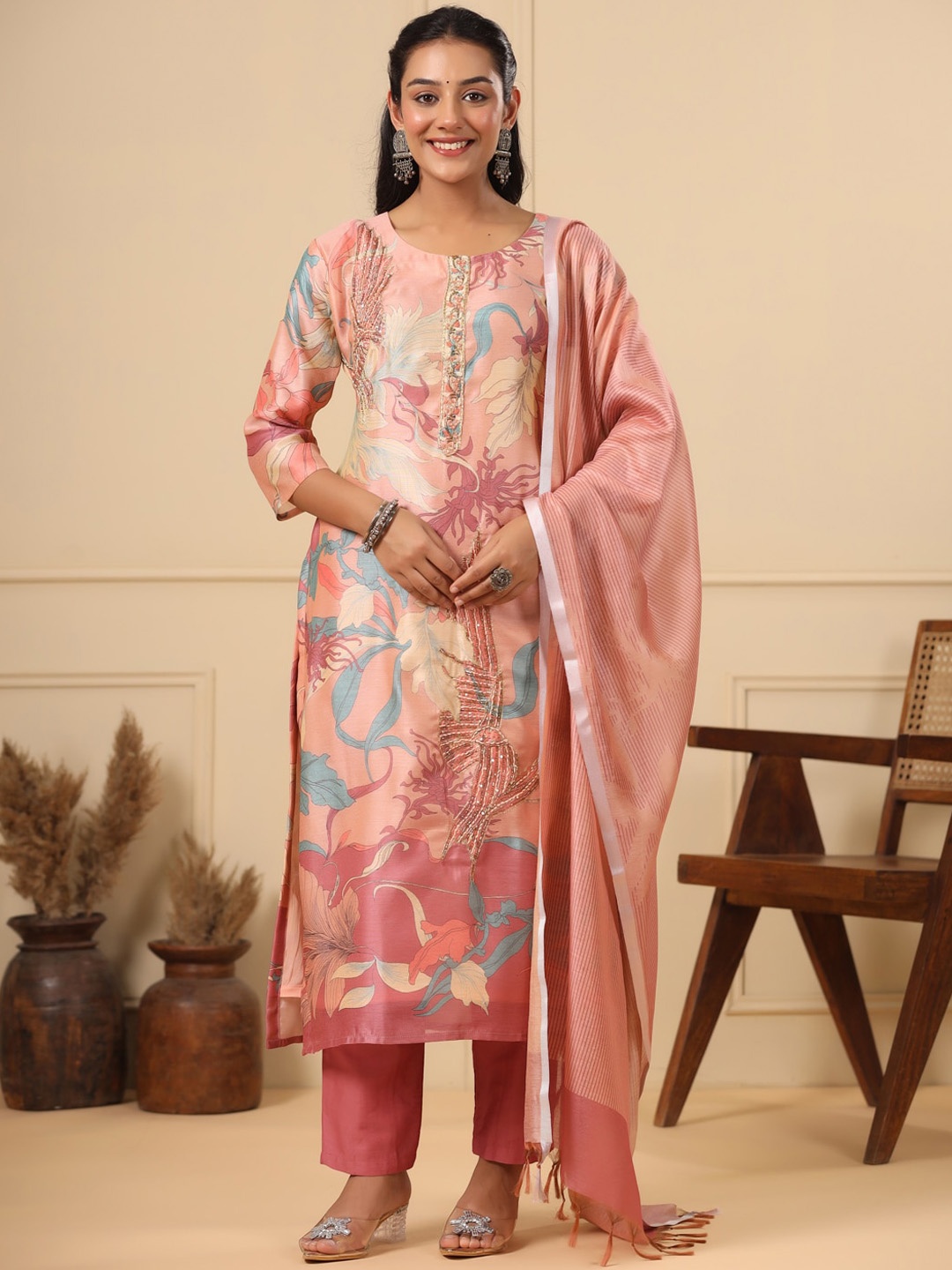 FASHOR Floral Printed Beads and Stones Chanderi Silk Straight Kurta With Trouser & Dupatta, Peach
FASHOR Floral Printed Beads and Stones Chanderi Silk Straight Kurta With Trouser & Dupatta, Peach
