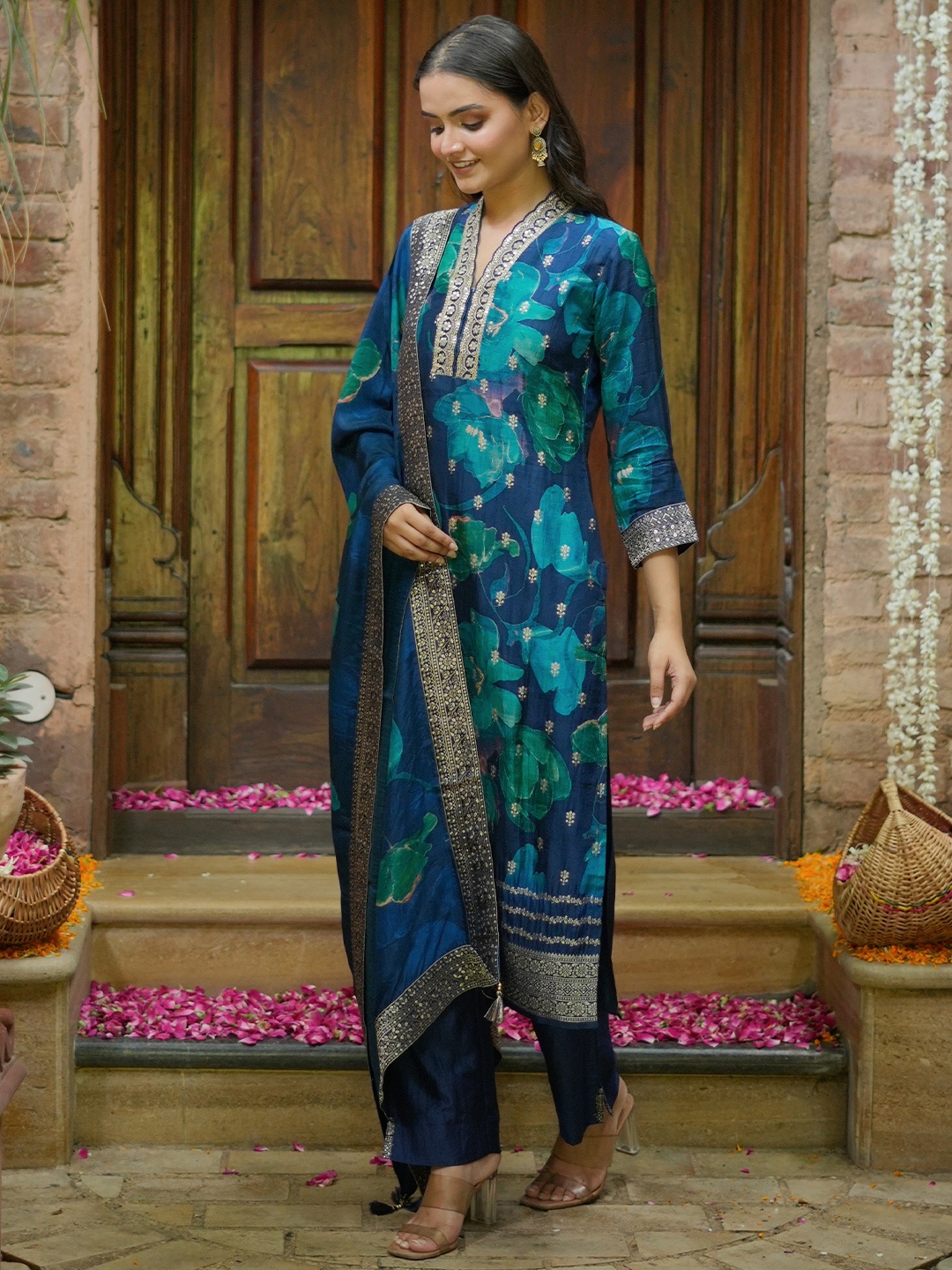 Libas Women Floral Printed Sequinned Straight Kurta With Trouser & Dupatta, Blue
Libas Women Floral Printed Sequinned Straight Kurta With Trouser & Dupatta, Blue