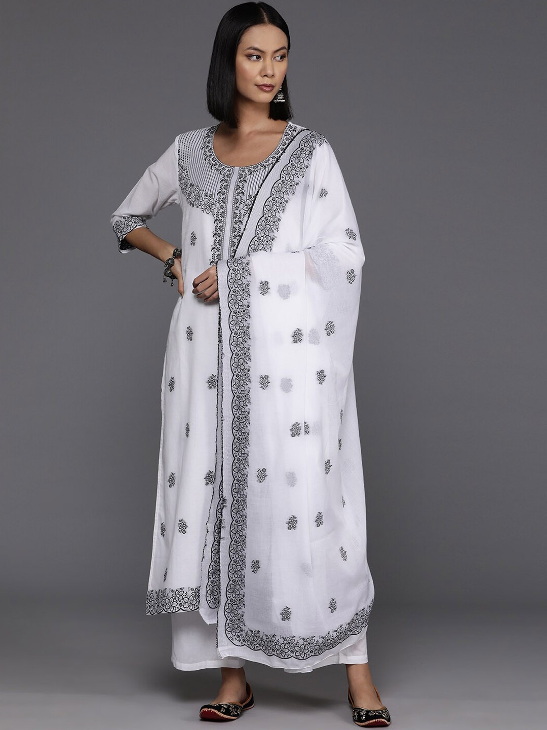 Mitera Floral Woven Design Pure Cotton Straight Kurta with Trousers & Dupatta, White
Mitera Floral Woven Design Pure Cotton Straight Kurta with Trousers & Dupatta, White