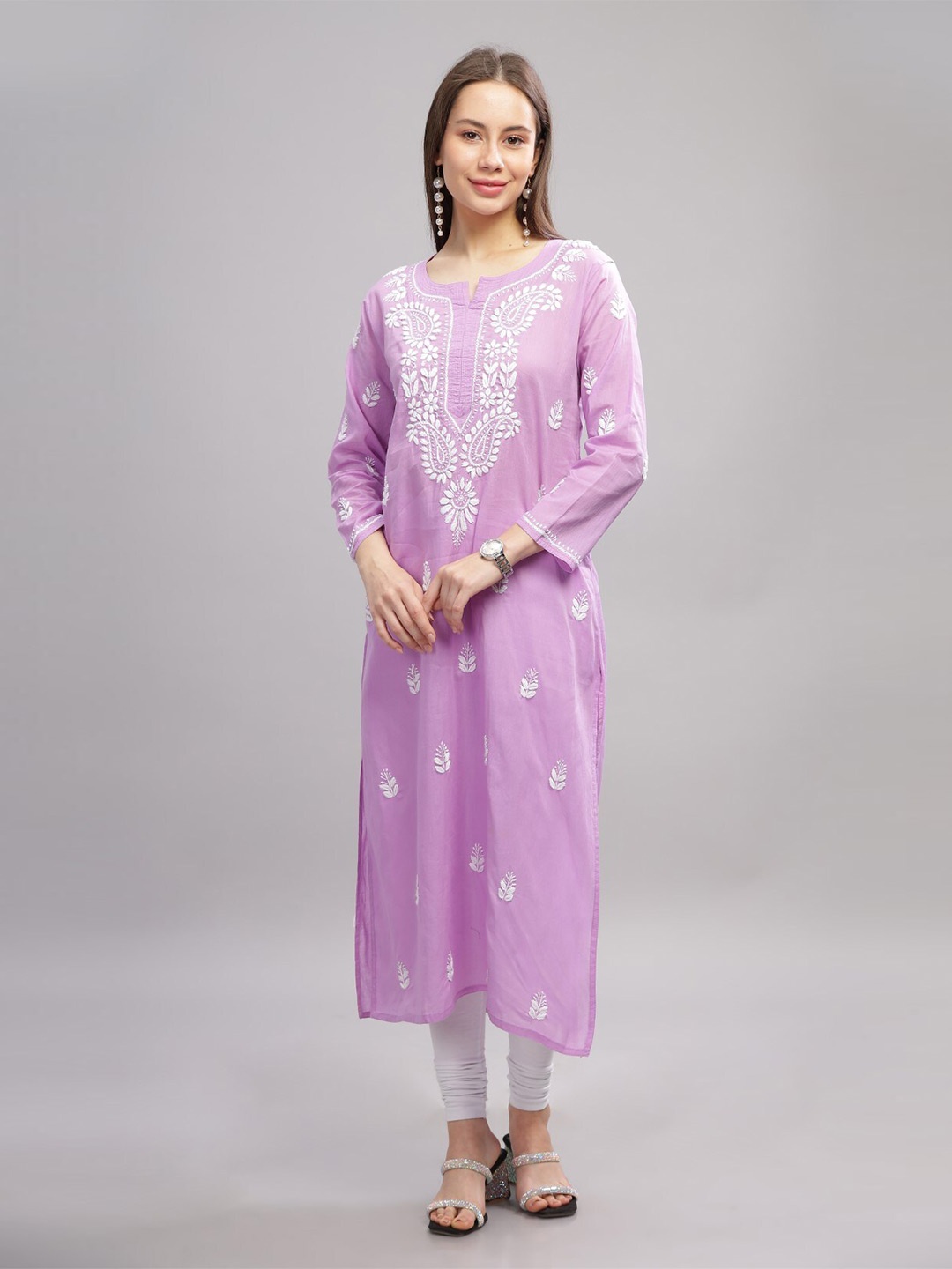 THE VASILIKI Notched Neck Long Sleeves Floral Embroidered Chikankari Floral Cotton Kurta, Purple
THE VASILIKI Notched Neck Long Sleeves Floral Embroidered Chikankari Floral Cotton Kurta, Purple