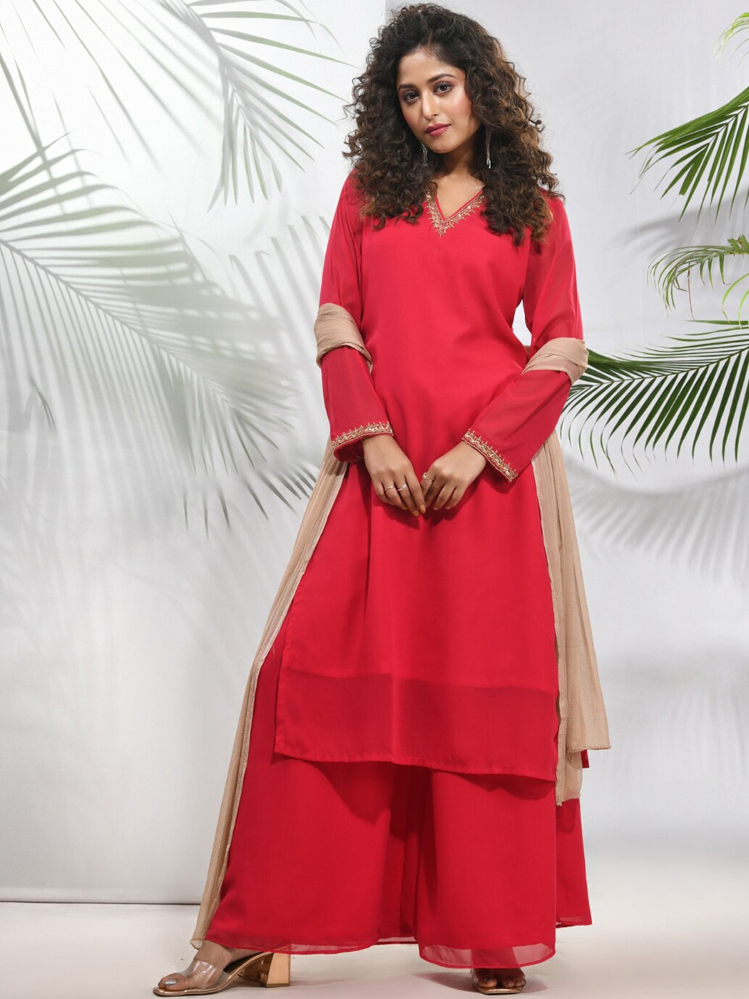 Charukriti Embroidered Neck Regular Straight Kurta With Palazzos & Dupatta, Fuchsia
Charukriti Embroidered Neck Regular Straight Kurta With Palazzos & Dupatta, Fuchsia