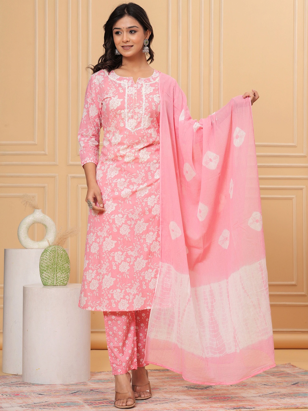 JVSP FASHION Floral Printed Round Neck Pure Cotton Straight Kurta with Trousers & Dupatta, Pink
JVSP FASHION Floral Printed Round Neck Pure Cotton Straight Kurta with Trousers & Dupatta, Pink