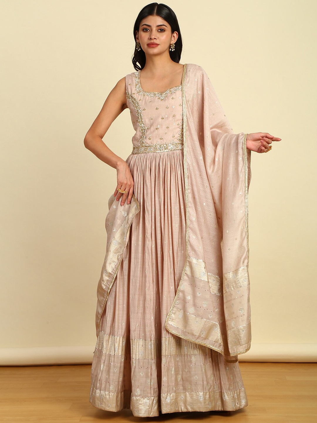 Soch Ethnic Embroidered Empire Beads and Stones Chanderi Silk Kurta with Trouser & Dupatta, Peach
Soch Ethnic Embroidered Empire Beads and Stones Chanderi Silk Kurta with Trouser & Dupatta, Peach