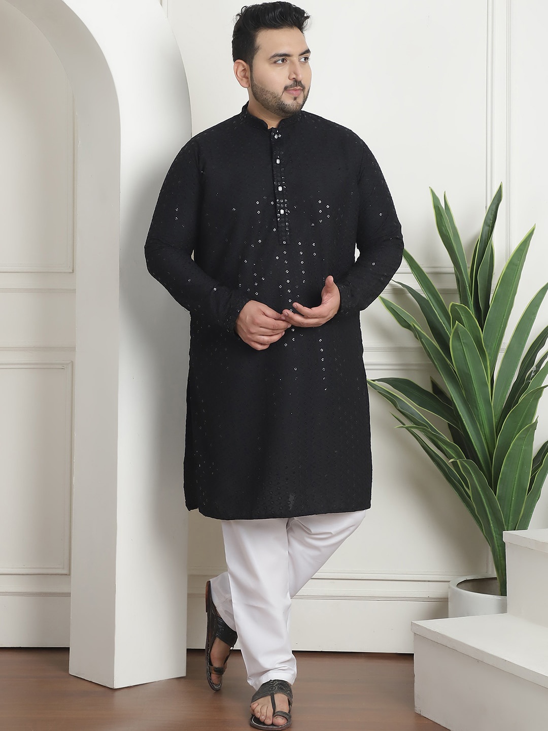 SOJANYA PLUS Plus Size Ethnic Motifs Embroidered Sequinned Pure Cotton Kurta with Pyjamas, Black
SOJANYA PLUS Plus Size Ethnic Motifs Embroidered Sequinned Pure Cotton Kurta with Pyjamas, Black