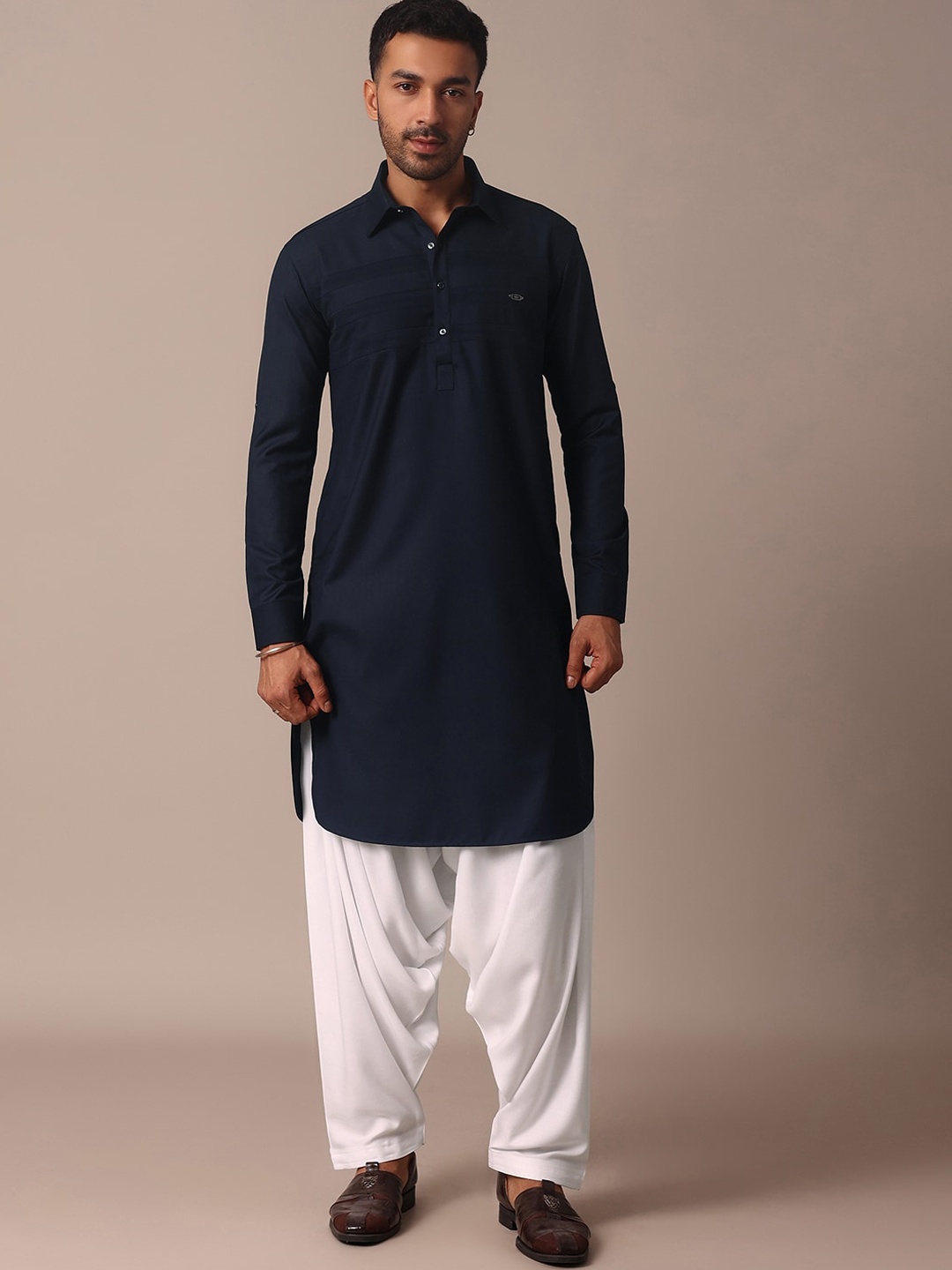 KALKI Fashion Shirt Collar Long Sleeves Straight Kurta with Pyjamas, Navy blue
KALKI Fashion Shirt Collar Long Sleeves Straight Kurta with Pyjamas, Navy blue