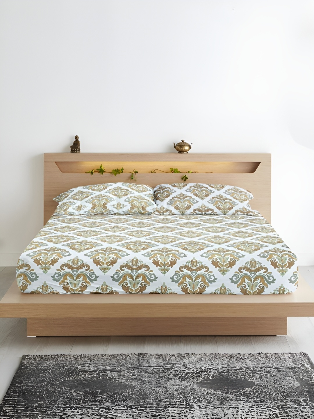 Aurave Brown & White Floral Microfiber 210 TC Fitted Queen Bedsheet With 2 Pillow Covers
Aurave Brown & White Floral Microfiber 210 TC Fitted Queen Bedsheet With 2 Pillow Covers