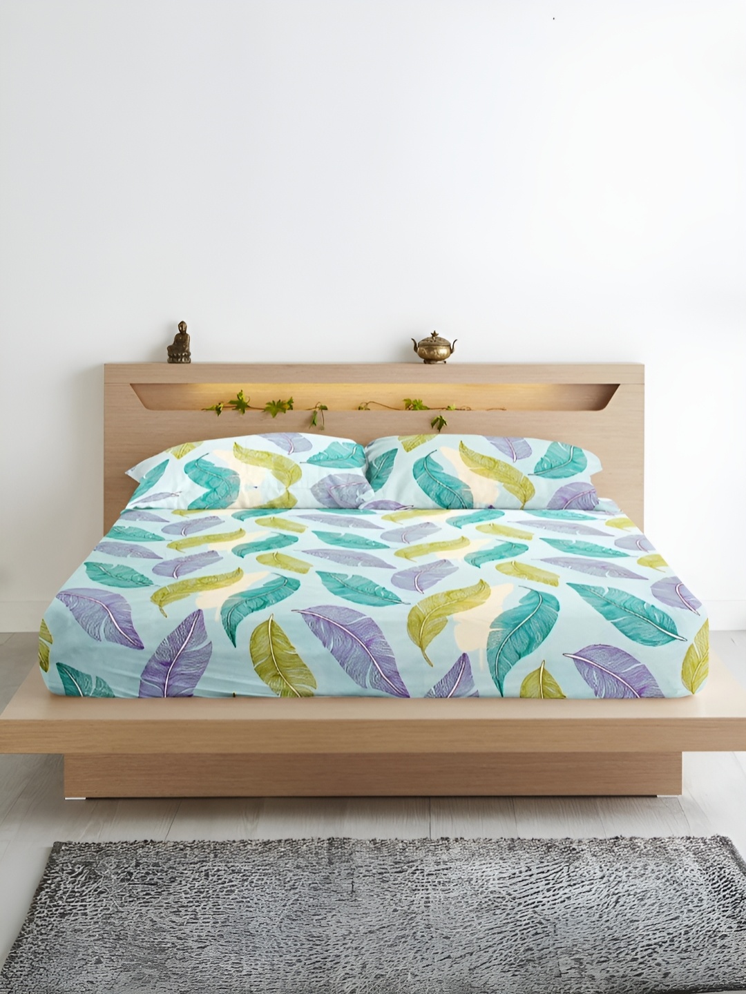 Aurave Blue & Purple Floral Microfiber 210 TC Fitted King Bedsheet with 2 Pillow Covers
Aurave Blue & Purple Floral Microfiber 210 TC Fitted King Bedsheet with 2 Pillow Covers