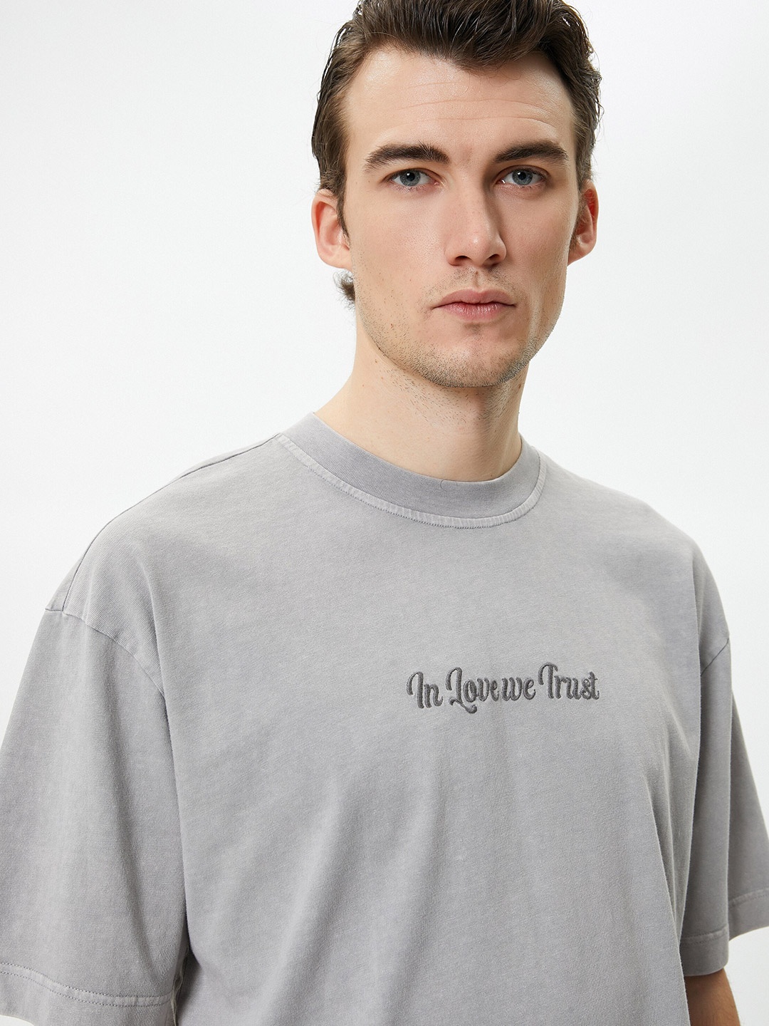 Koton Round Neck Drop Shoulder Sleeves Typography Printed Regular Fit Cotton T-shirt, Grey
Koton Round Neck Drop Shoulder Sleeves Typography Printed Regular Fit Cotton T-shirt, Grey