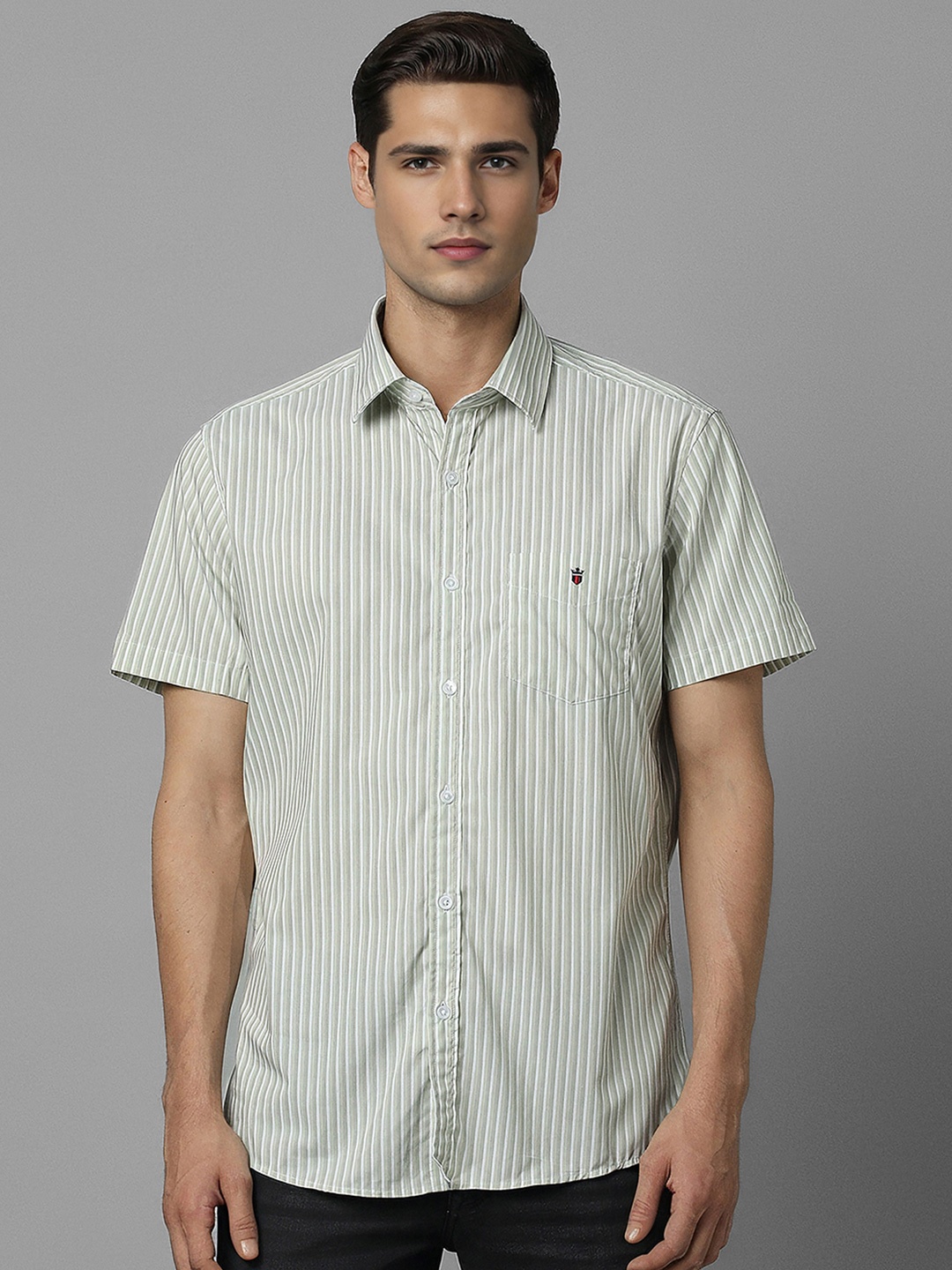 Louis Philippe Sport Slim Fit Vertical Striped Spread Collar Pure Cotton Casual Shirt, Green
Louis Philippe Sport Slim Fit Vertical Striped Spread Collar Pure Cotton Casual Shirt, Green