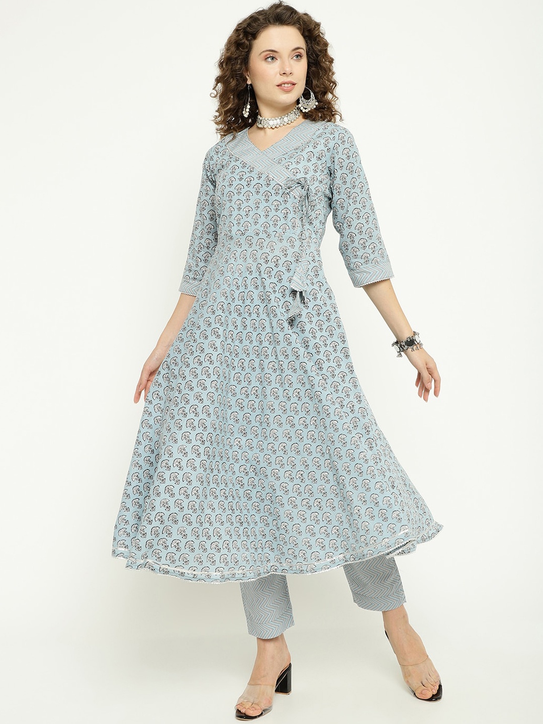 KALINI Floral Printed Angrakha Gotta Patti Pure Cotton Kurta with Trousers & Dupatta, Blue
KALINI Floral Printed Angrakha Gotta Patti Pure Cotton Kurta with Trousers & Dupatta, Blue