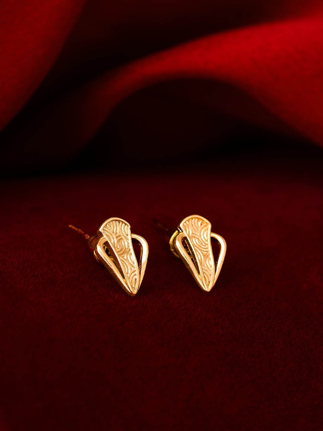 LUMIERE JEWEL Contemporary Studs Earrings, Gold