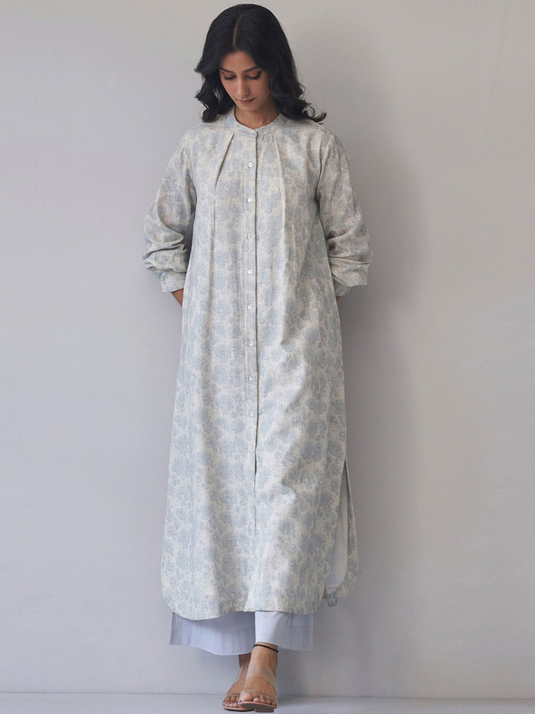 Ganga Floral Printed Round Neck Pure Cotton Curved Straight Kurta With Palazzo, White
Ganga Floral Printed Round Neck Pure Cotton Curved Straight Kurta With Palazzo, White