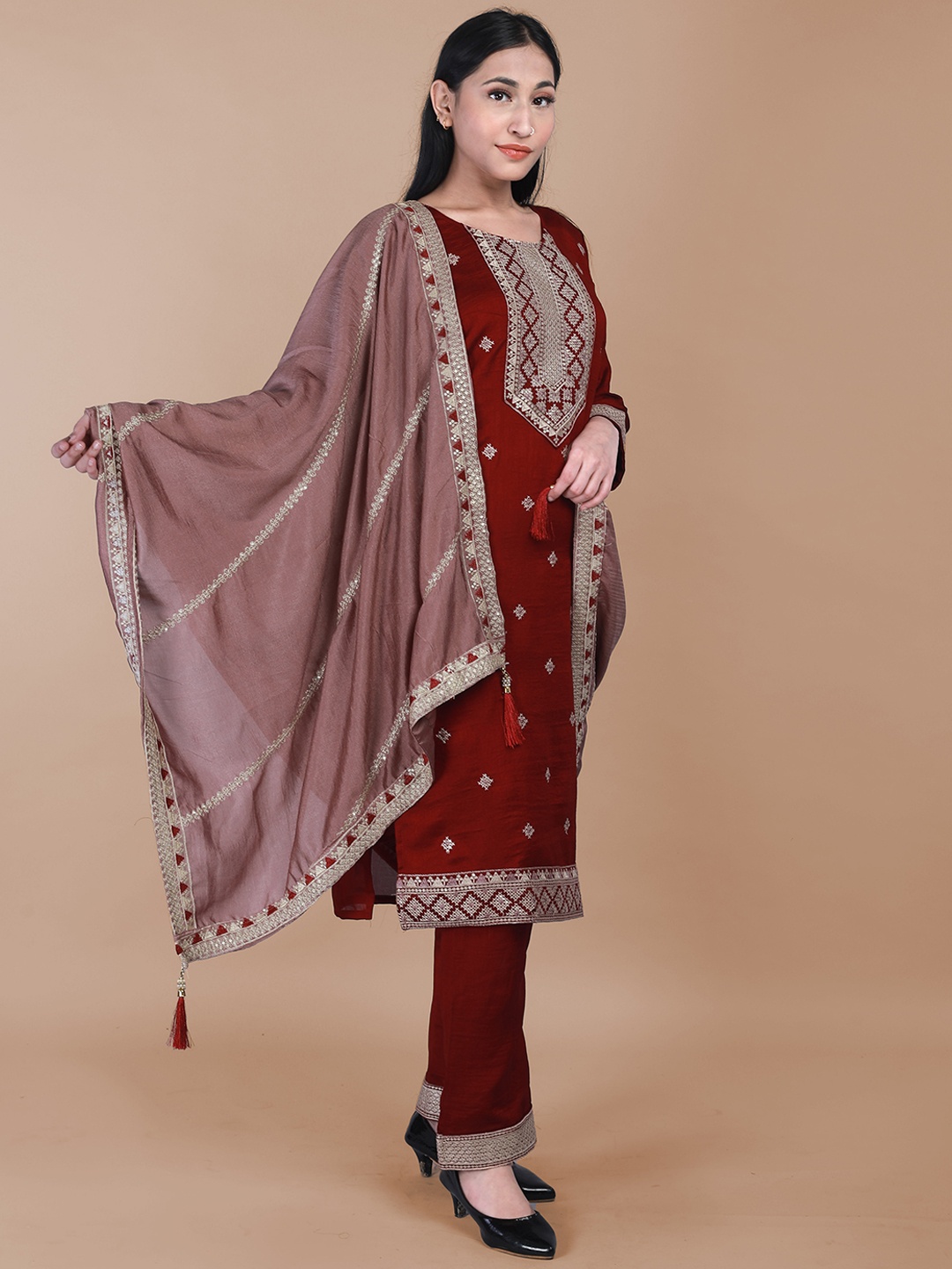 MAAHI FABS Women Embroidered Regular Thread Work Kurta with Salwar & With Dupatta, Maroon
MAAHI FABS Women Embroidered Regular Thread Work Kurta with Salwar & With Dupatta, Maroon