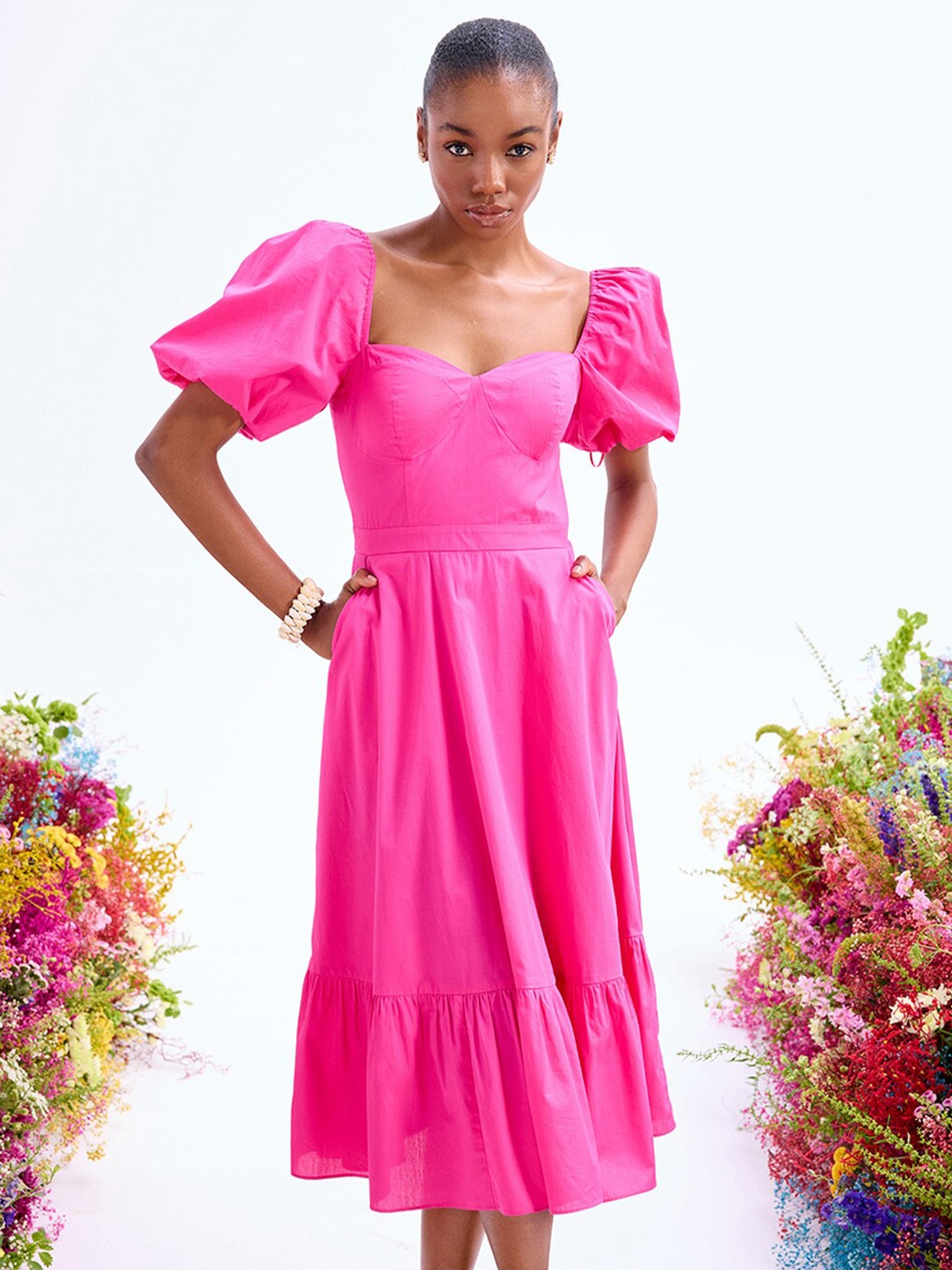 COVER STORY Flared Sleeves Sweetheart Neck Fit & Flare Midi Dress, Fuchsia
COVER STORY Flared Sleeves Sweetheart Neck Fit & Flare Midi Dress, Fuchsia