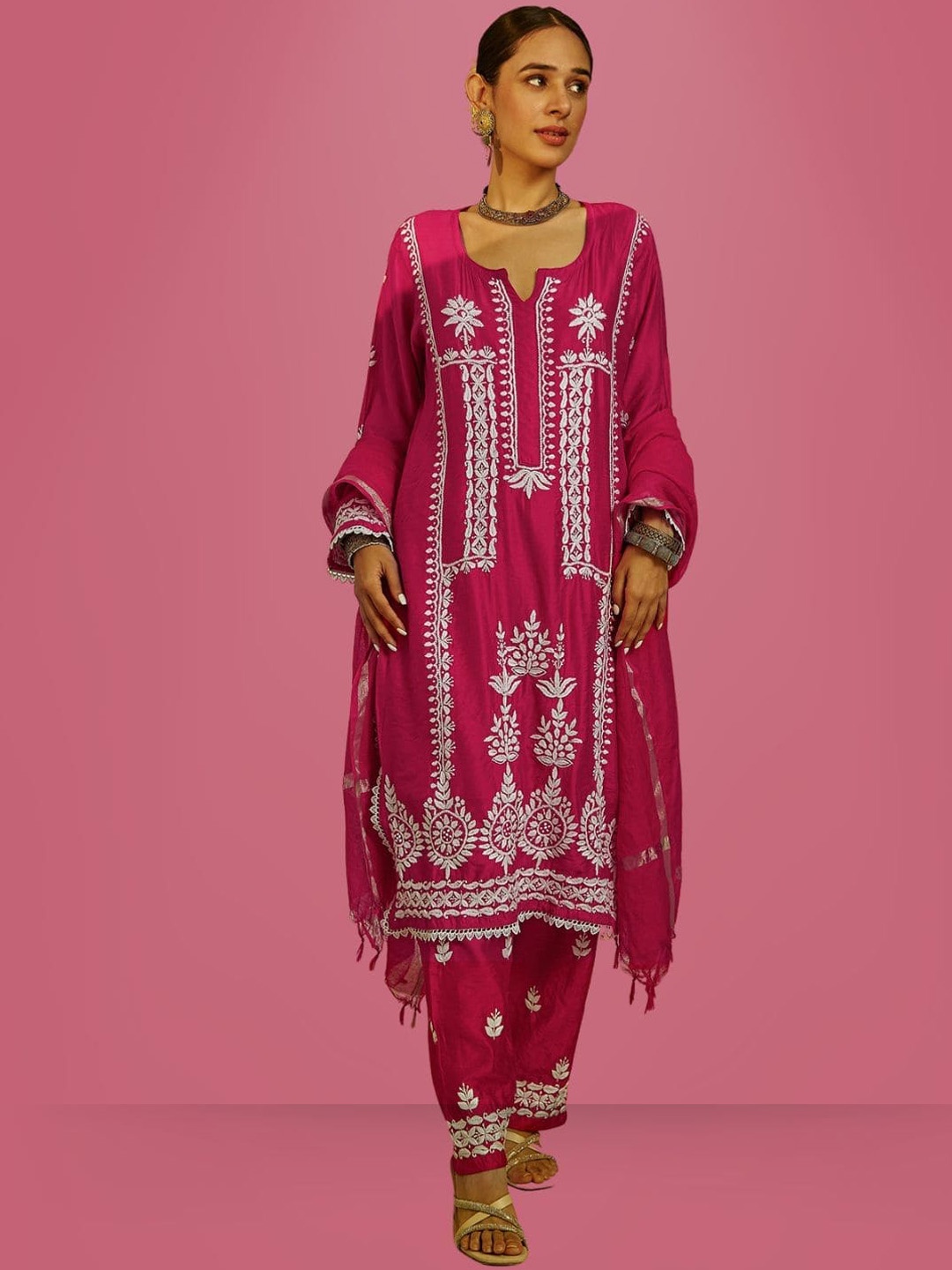 House of Chikankari Ethnic Embroidered Thread Work Straight Kurta with Trousers & Dupatta, Magenta
House of Chikankari Ethnic Embroidered Thread Work Straight Kurta with Trousers & Dupatta, Magenta
