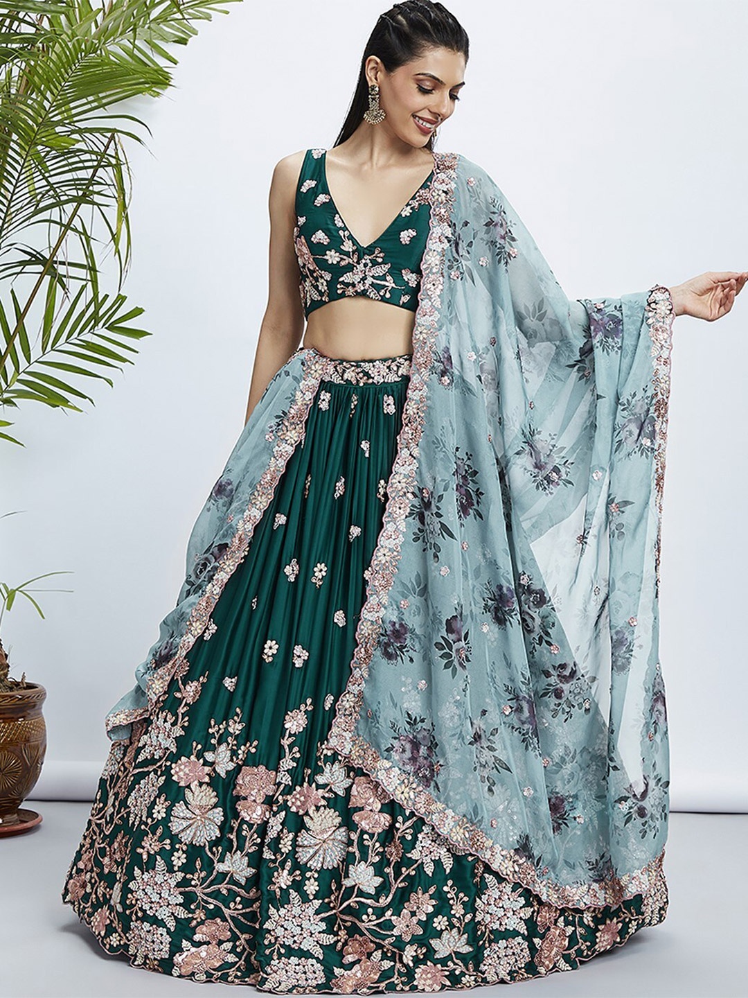 panchhi Embroidered Sequinned Semi-Stitched Lehenga & Unstitched Blouse With Dupatta, Green
panchhi Embroidered Sequinned Semi-Stitched Lehenga & Unstitched Blouse With Dupatta, Green