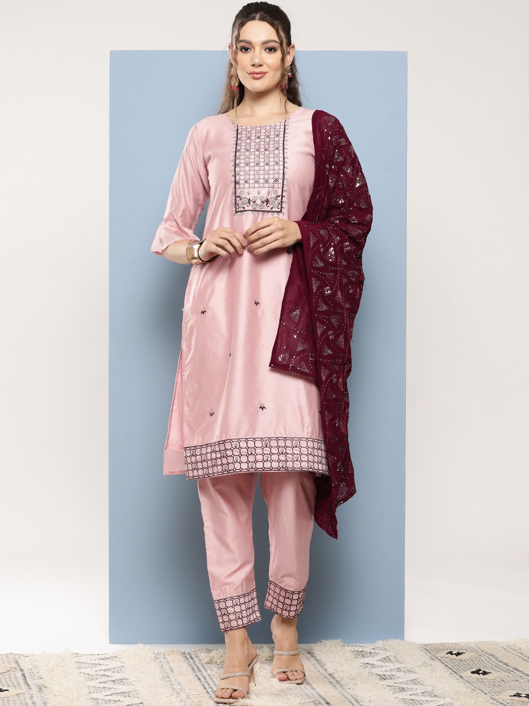 Aarika Women Embroidered Regular Thread Work Kurta with Trousers & With Dupatta, Peach
Aarika Women Embroidered Regular Thread Work Kurta with Trousers & With Dupatta, Peach