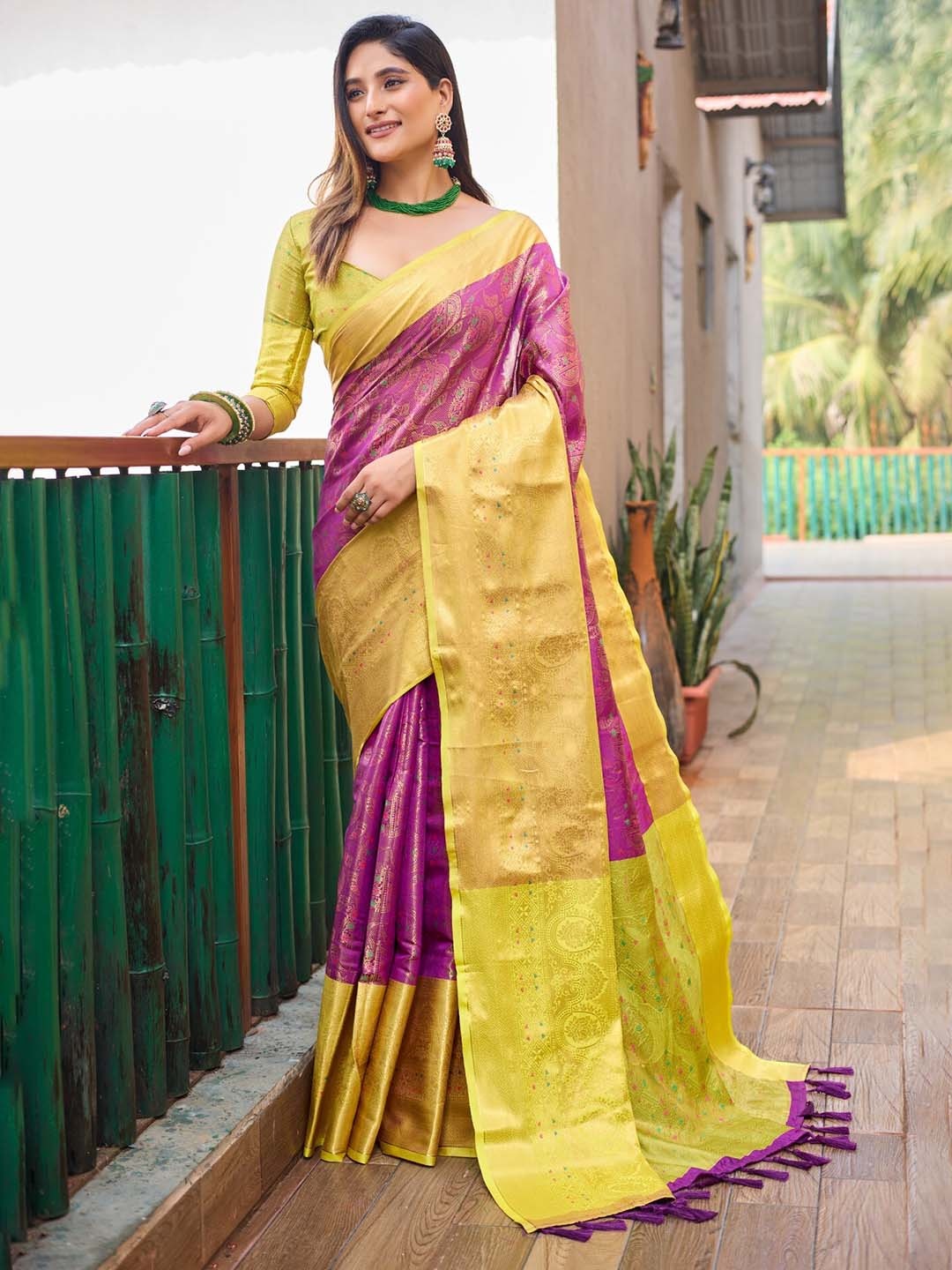 LeeliPeeri Designer Ethnic Motifs Woven Design Zari Detailed Kanjeevaram Saree, Pink
LeeliPeeri Designer Ethnic Motifs Woven Design Zari Detailed Kanjeevaram Saree, Pink