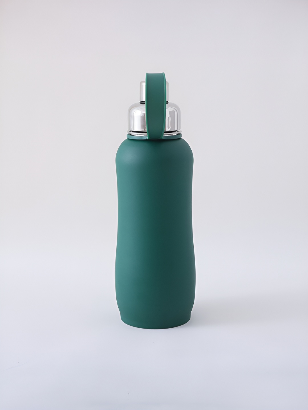 Aura Green & Silver-Toned Single Stainless Steel Solid Double Wall Vacuum Water Bottle
Aura Green & Silver-Toned Single Stainless Steel Solid Double Wall Vacuum Water Bottle