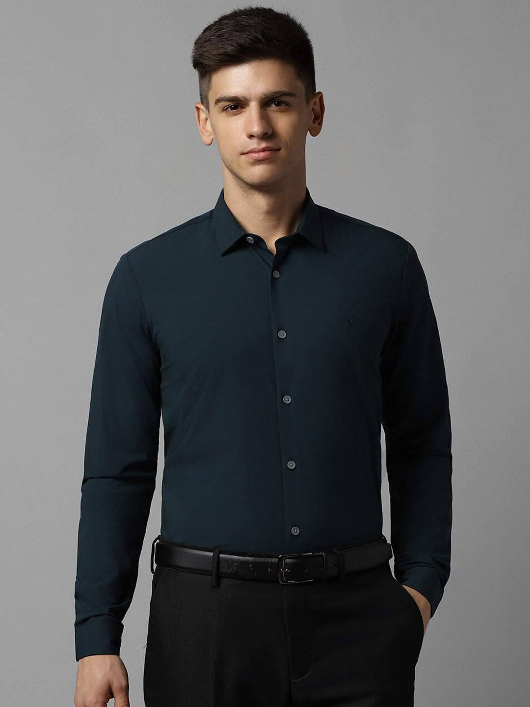 Allen Solly Slim Fit Spread Collar Long Sleeves Formal Shirt, Green
Allen Solly Slim Fit Spread Collar Long Sleeves Formal Shirt, Green