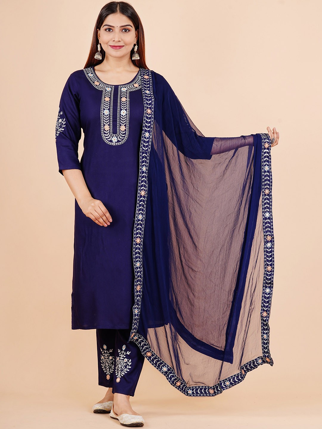 ASHRU Women Floral Embroidered Regular Mirror Work Kurti with Trousers & With Dupatta, Navy blue
ASHRU Women Floral Embroidered Regular Mirror Work Kurti with Trousers & With Dupatta, Navy blue