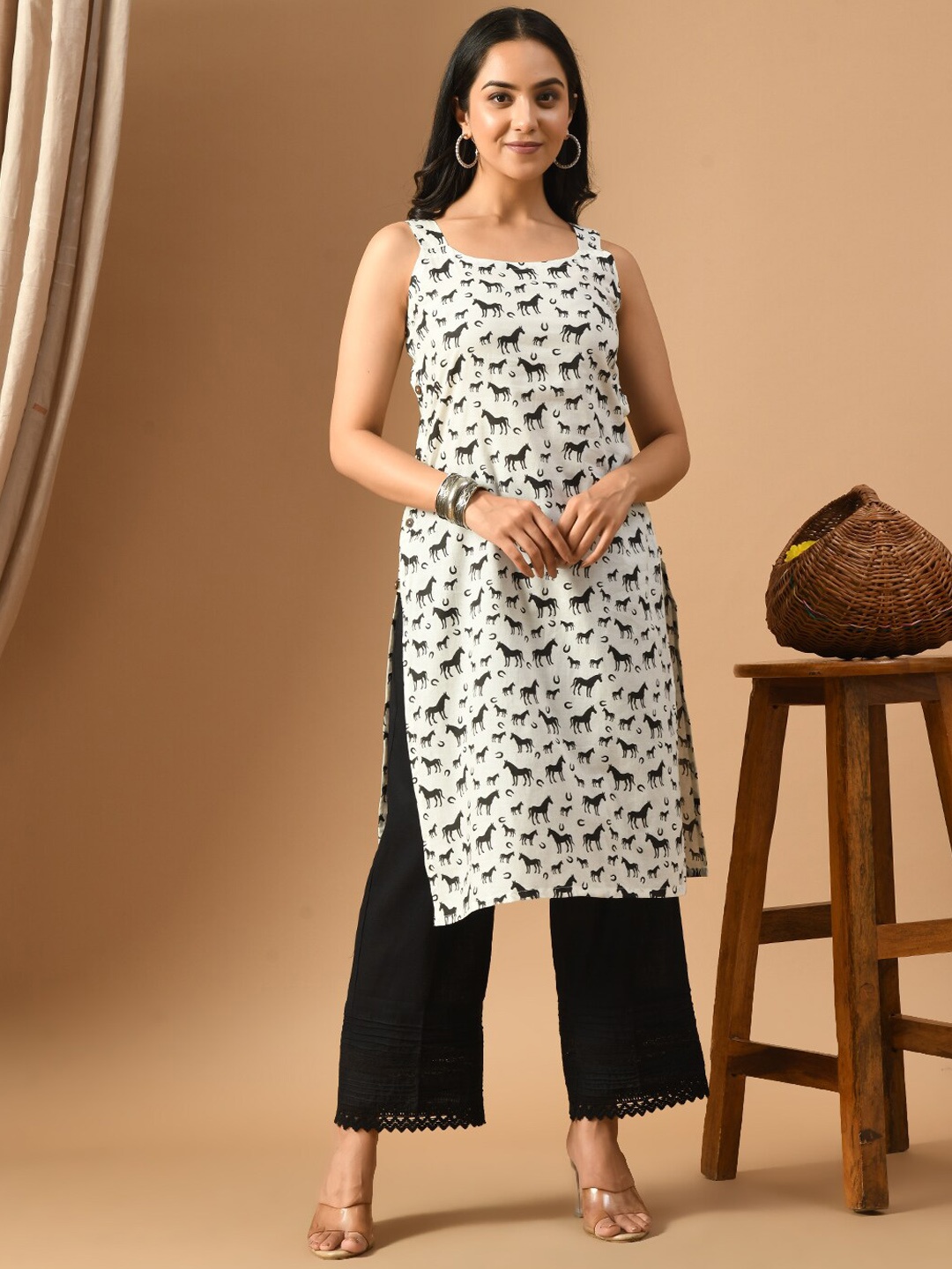 Laado - Pamper Yourself Women Animal Printed Regular Pure Cotton Kurta with Trousers, White
Laado - Pamper Yourself Women Animal Printed Regular Pure Cotton Kurta with Trousers, White