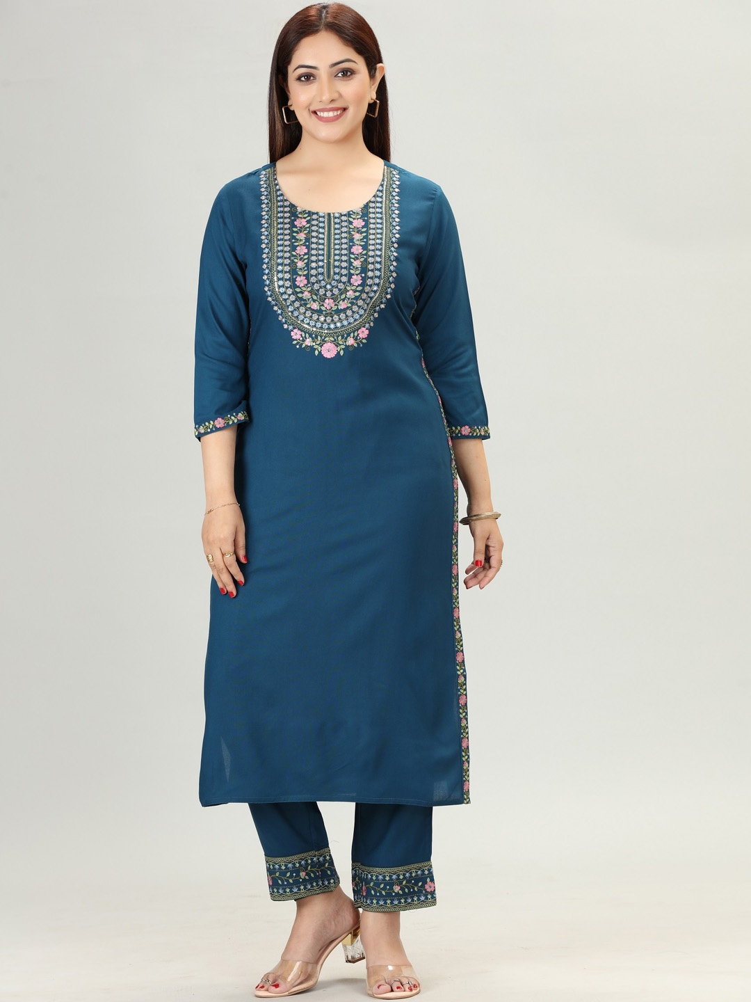 COTTON CULTURE Floral Yoke Design Regular Thread Work Cotton Kurta With Trousers, Teal
COTTON CULTURE Floral Yoke Design Regular Thread Work Cotton Kurta With Trousers, Teal