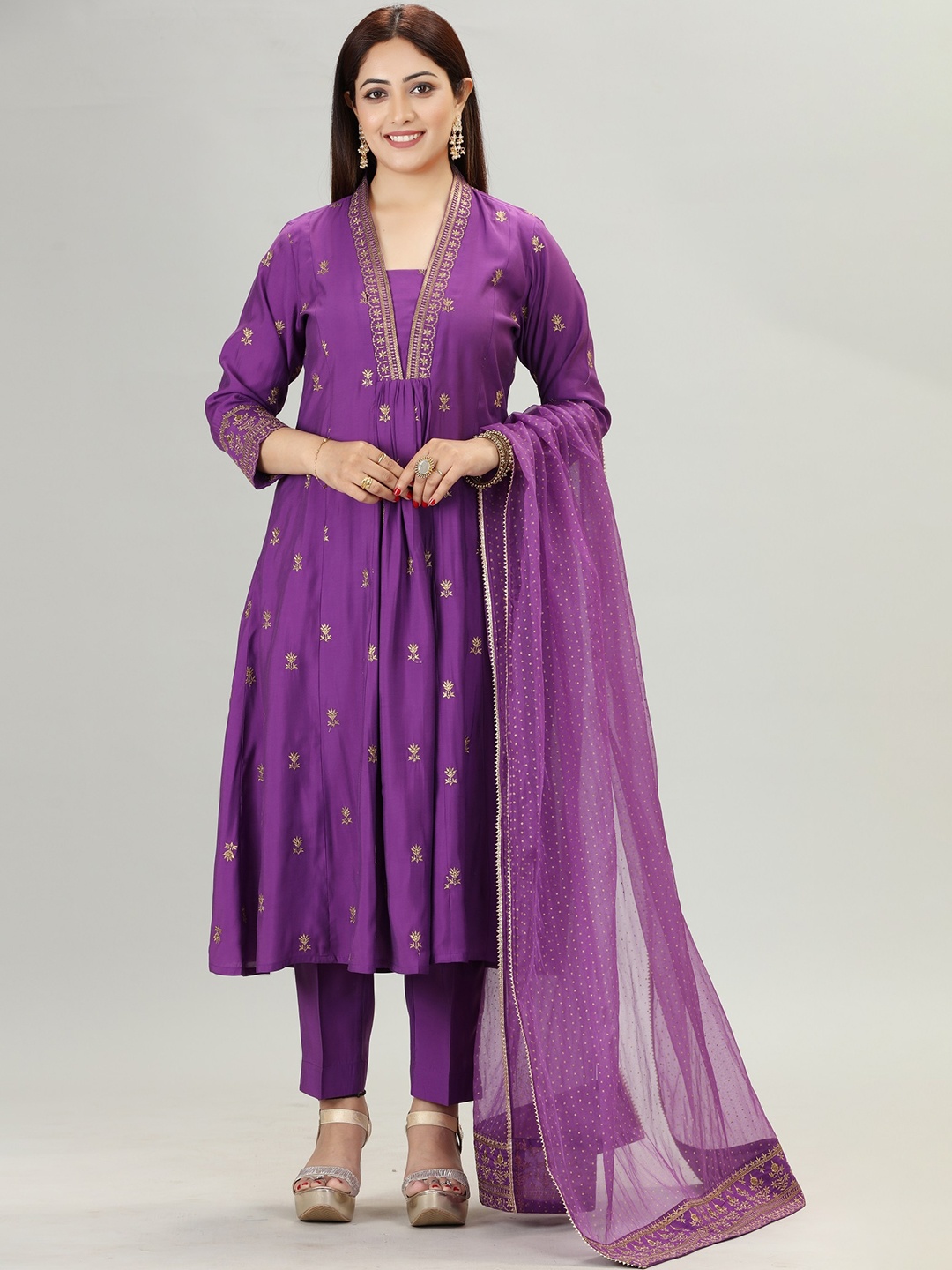 COTTON CULTURE Floral Embroidered Regular Thread Work Kurta With Trousers & Dupatta, Purple
COTTON CULTURE Floral Embroidered Regular Thread Work Kurta With Trousers & Dupatta, Purple