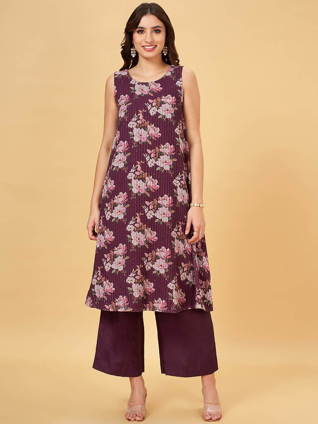 RANGMANCH BY PANTALOONS Floral Printed Sleeveless Sequinned A-Line Kurta with Palazzos, Purple
RANGMANCH BY PANTALOONS Floral Printed Sleeveless Sequinned A-Line Kurta with Palazzos, Purple