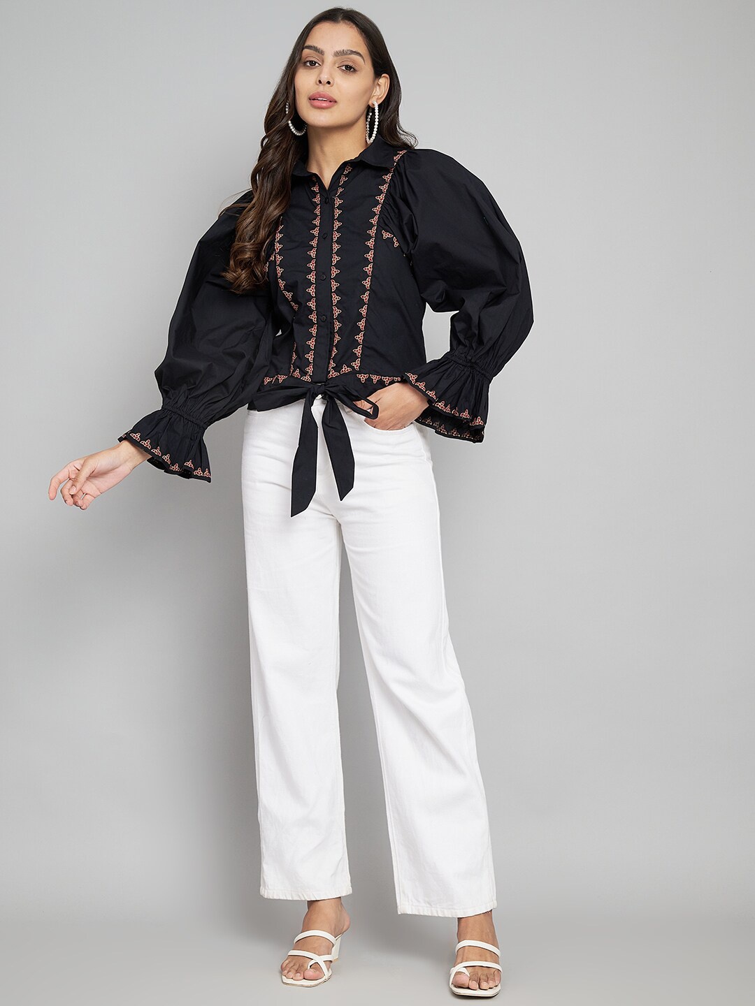 Amagyaa Geometric Print Cotton Tie-Up Neck Cuffed Sleeves Shirt Style Casual Top, Black
Amagyaa Geometric Print Cotton Tie-Up Neck Cuffed Sleeves Shirt Style Casual Top, Black