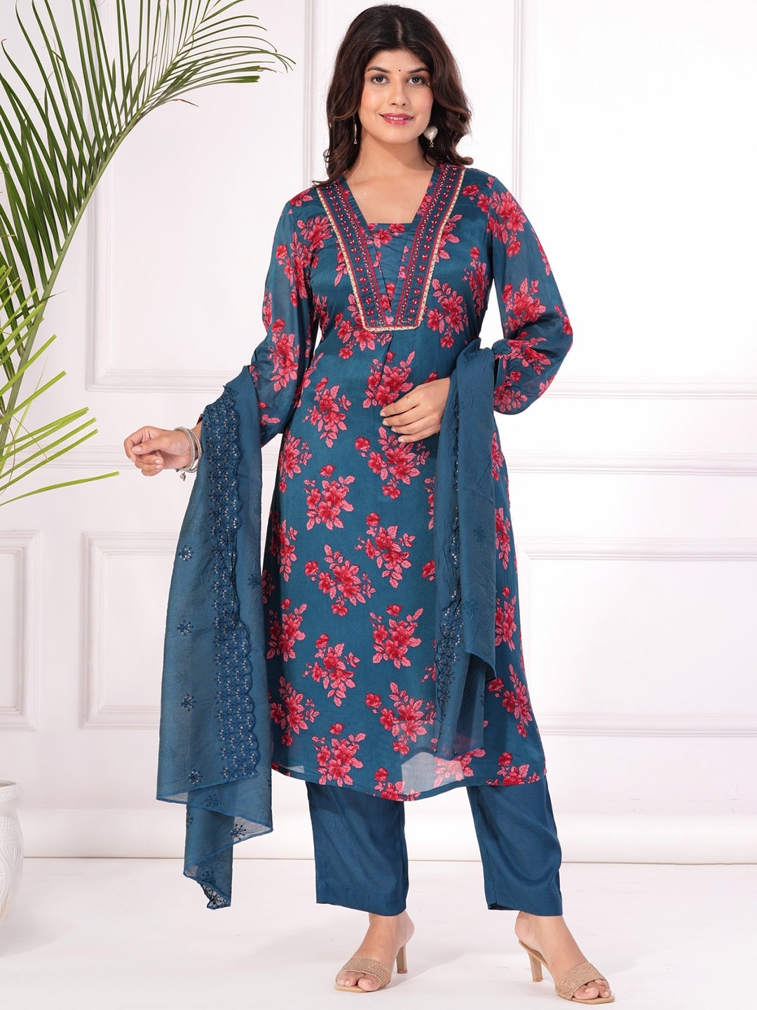 KALINI Floral Printed V-Neck Beads and Stones Straight Kurta with Trousers & Dupatta, Blue
KALINI Floral Printed V-Neck Beads and Stones Straight Kurta with Trousers & Dupatta, Blue
