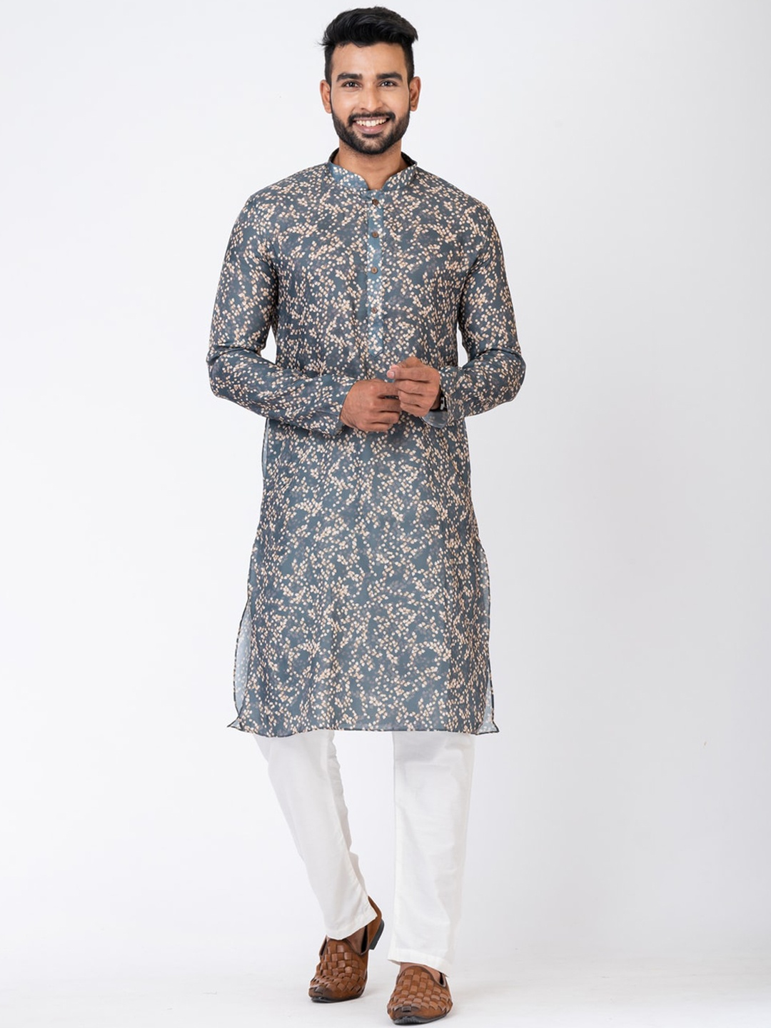 HU - Handcrafted Uniquely Floral Printed Mandarin Collar Chanderi Silk Straight Kurta, Green
HU - Handcrafted Uniquely Floral Printed Mandarin Collar Chanderi Silk Straight Kurta, Green