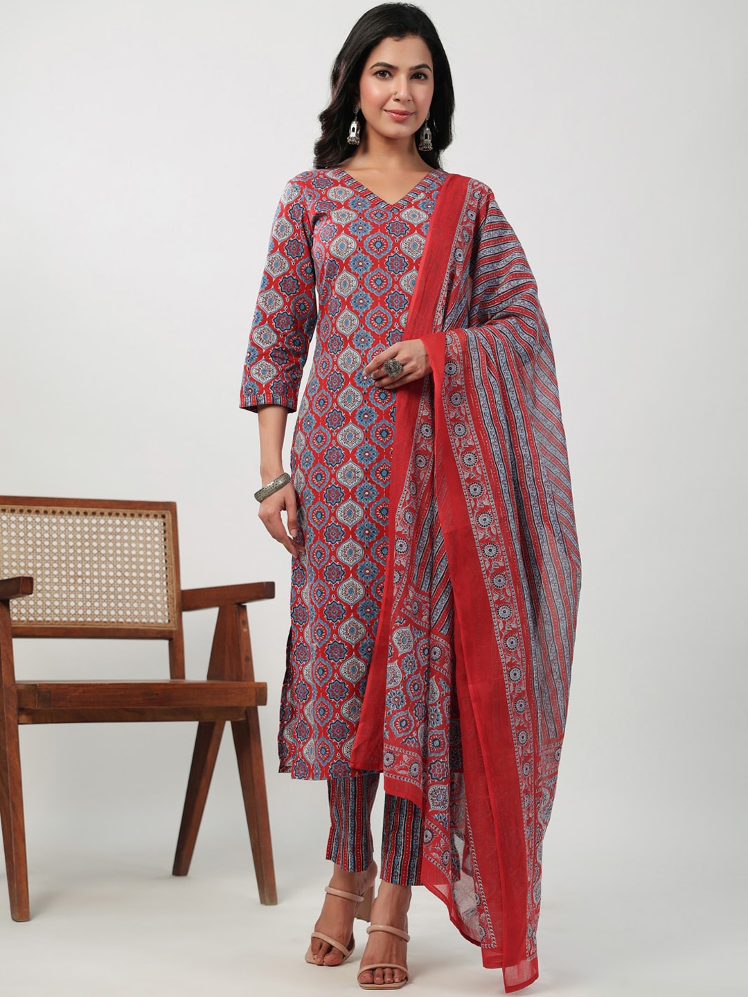 Janasya Red Ethnic Motifs Printed V-Neck Pure Cotton Straight Kurta With Trouser & Dupatta
Janasya Red Ethnic Motifs Printed V-Neck Pure Cotton Straight Kurta With Trouser & Dupatta