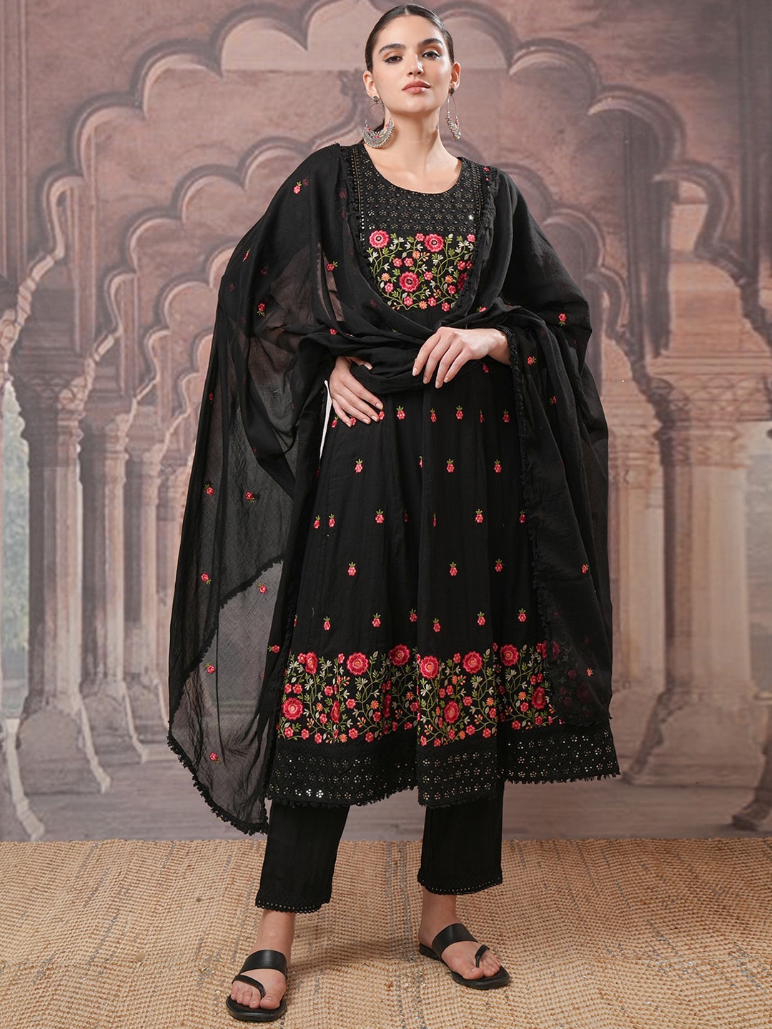 Vishudh Floral Embroidered Thread Work Pure Cotton Kurta with Trousers & Dupatta, Black
Vishudh Floral Embroidered Thread Work Pure Cotton Kurta with Trousers & Dupatta, Black