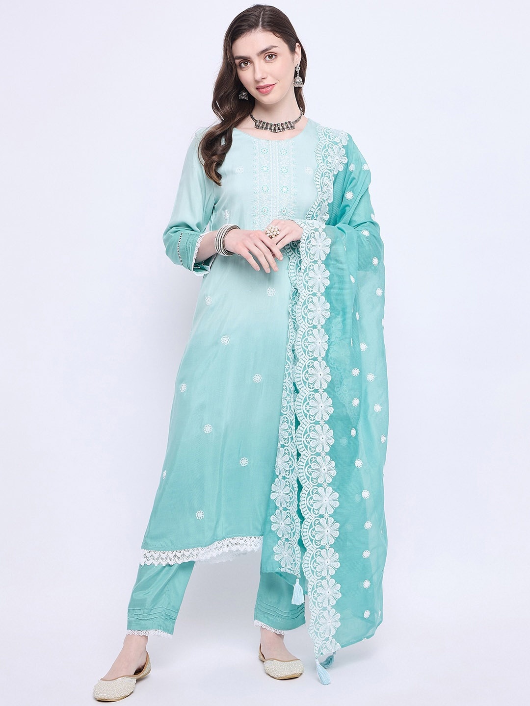 Knitstudio Floral Embroidered Regular Thread Work Straight Kurta With Trousers & Dupatta, Sea green
Knitstudio Floral Embroidered Regular Thread Work Straight Kurta With Trousers & Dupatta, Sea green
