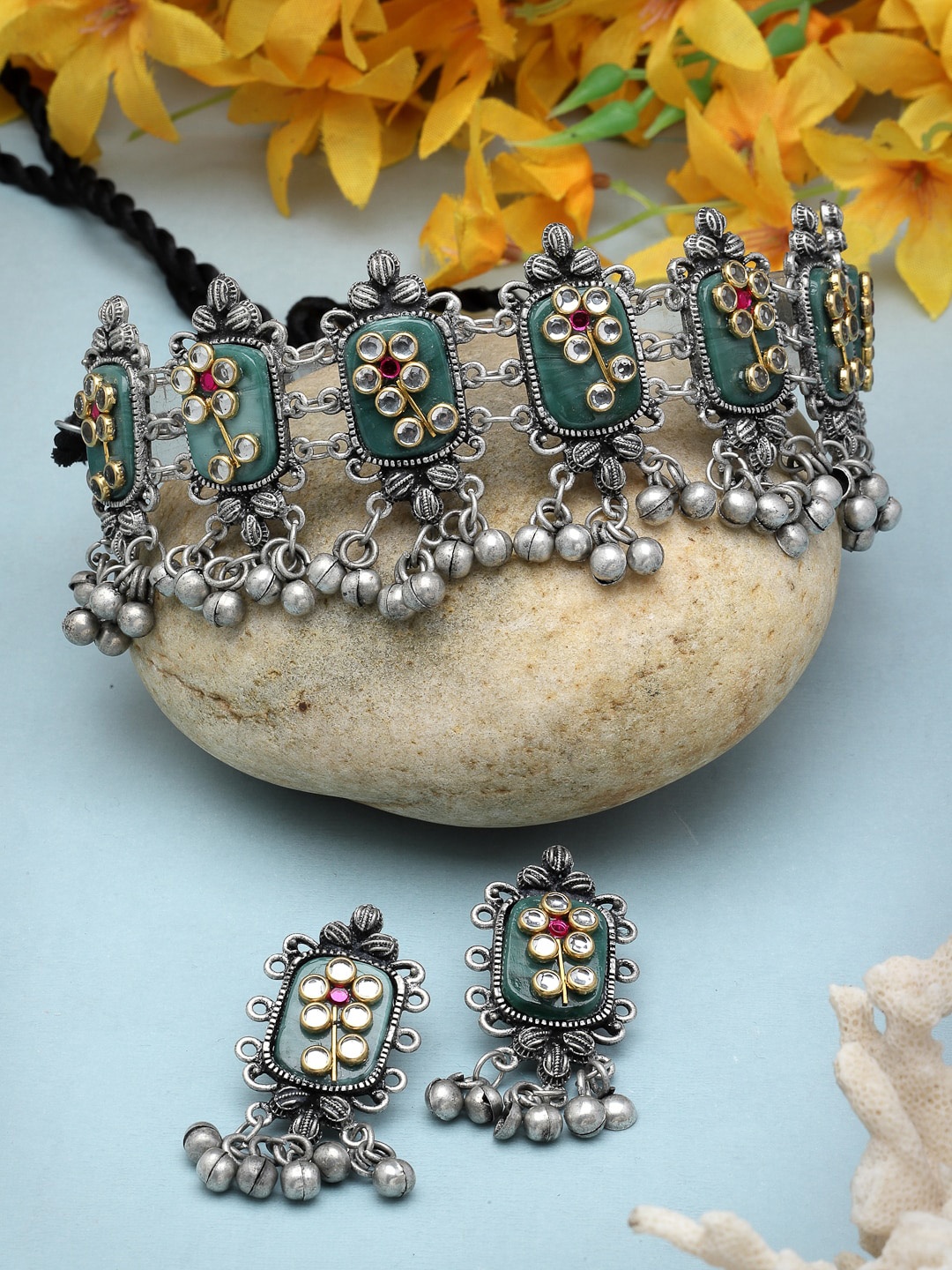 Moedbuille Silver-Plated Crystal Studded Oxidised Antique Afghan Tribal Jewellery Set
Moedbuille Silver-Plated Crystal Studded Oxidised Antique Afghan Tribal Jewellery Set