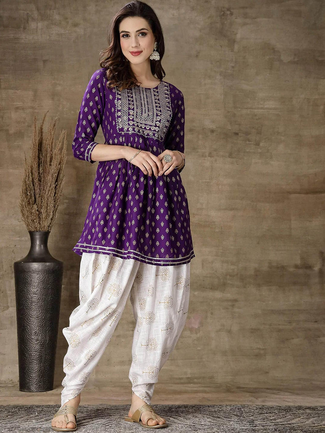 AARYAHI Ethnic Motifs Printed Regular Thread Work A-Line Kurta with Dhoti Pant, Purple
AARYAHI Ethnic Motifs Printed Regular Thread Work A-Line Kurta with Dhoti Pant, Purple