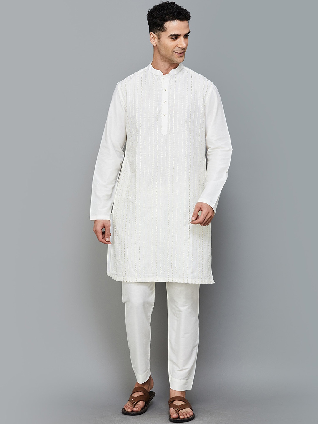 Melange by Lifestyle Embroidered Straight Regular Kurta with Pyjamas, Off white
Melange by Lifestyle Embroidered Straight Regular Kurta with Pyjamas, Off white